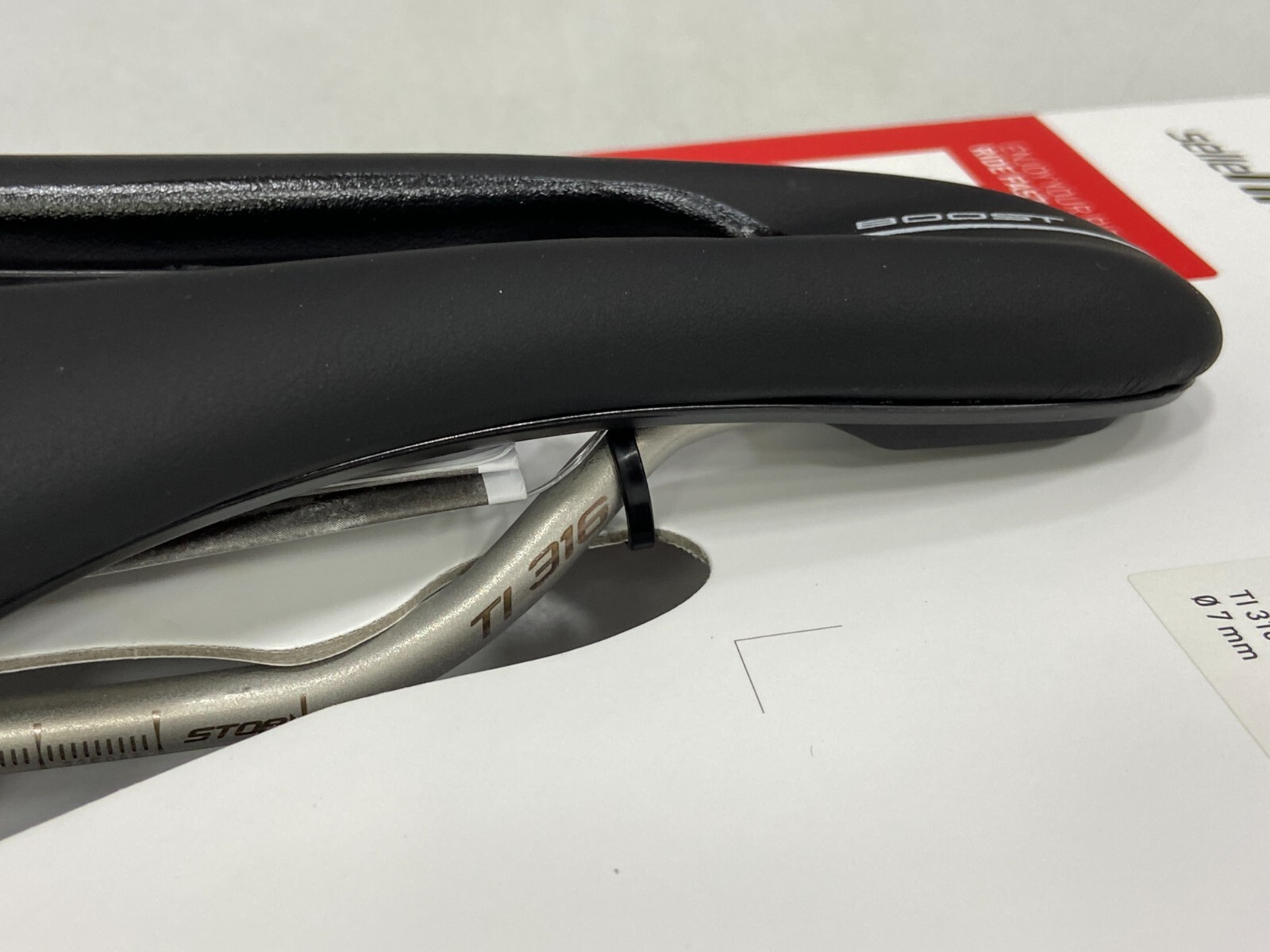 Selle Italia SLR Boost Lady Superflow L3 (145x248mm) TI 316 Rail Saddle (Black)
