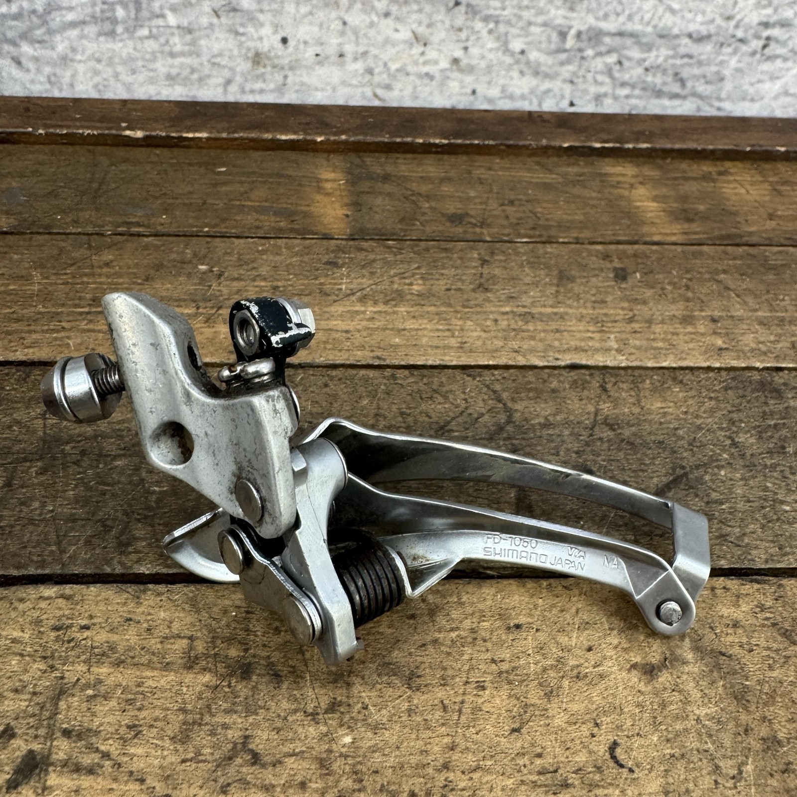 Vintage Shimano 105 FD-1050 Front Derailleur Braze-On Double Bottom Pull Japan