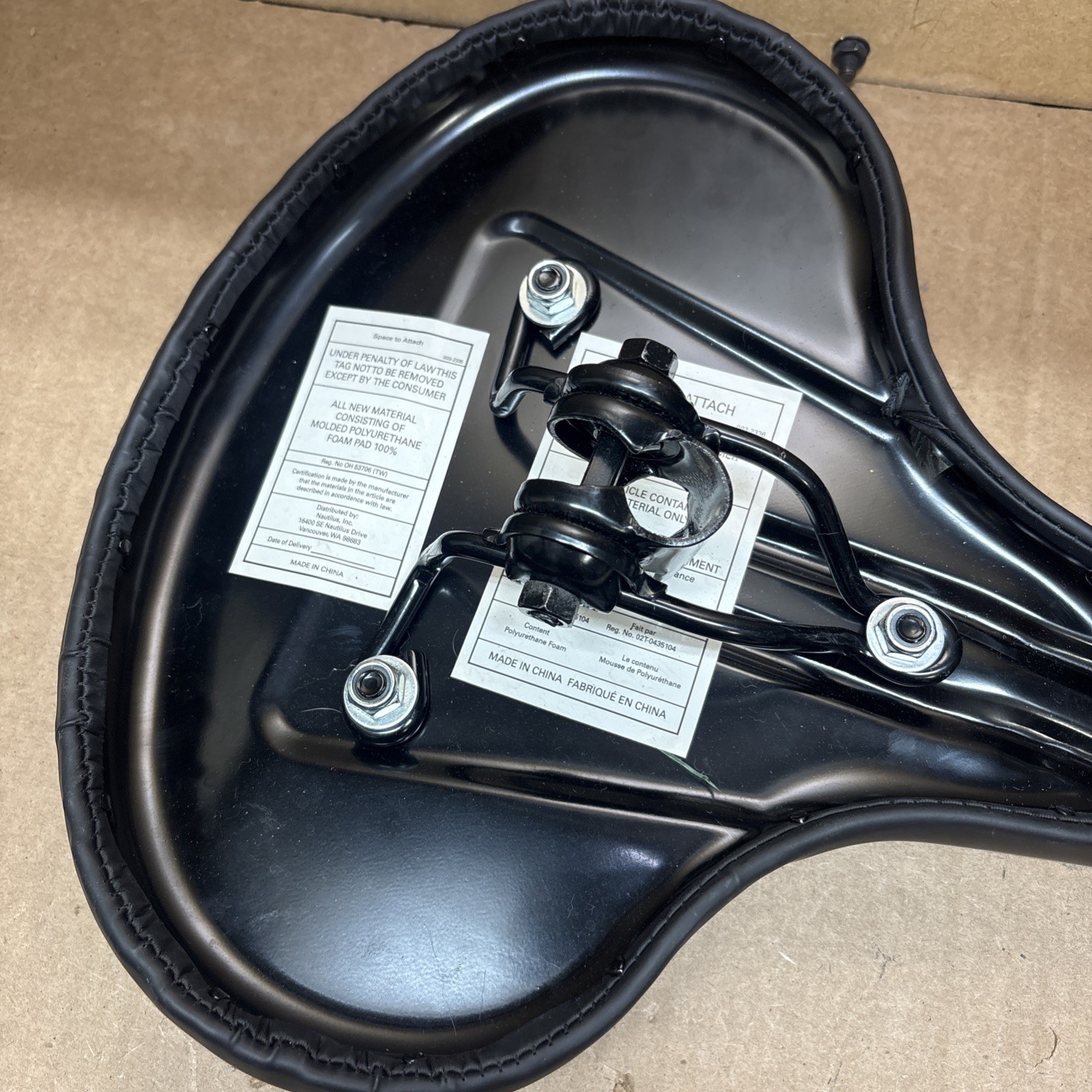 SCHWINN EXTRA WIDE COMFORTABLE SADDLE SEAT BICYCLE BLACK