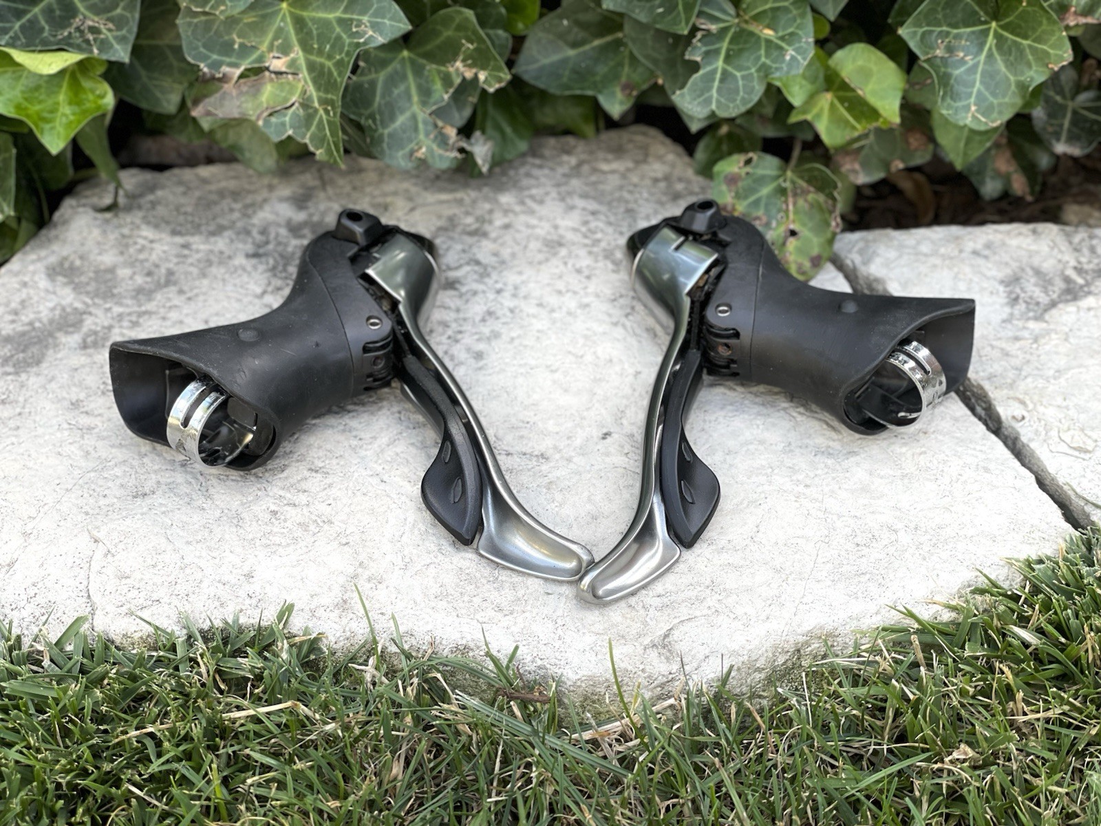 Shimano Dura Ace Shifters ST-7801 – 2×10 Speed Made in Japan Brifters