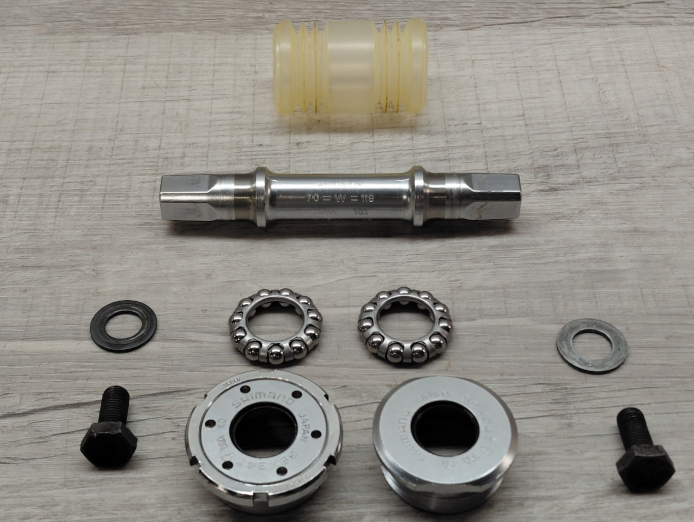 Vintage Shimano 600EX, Dura Ace Italian Bottom Bracket 36x24T 70=W=119 JIS Road