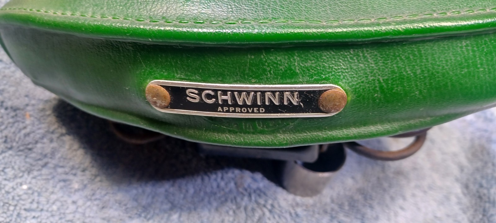 VGC Vintage «S» type Schwinn Green Mesinger Bicycle Seat Saddle with seatpost