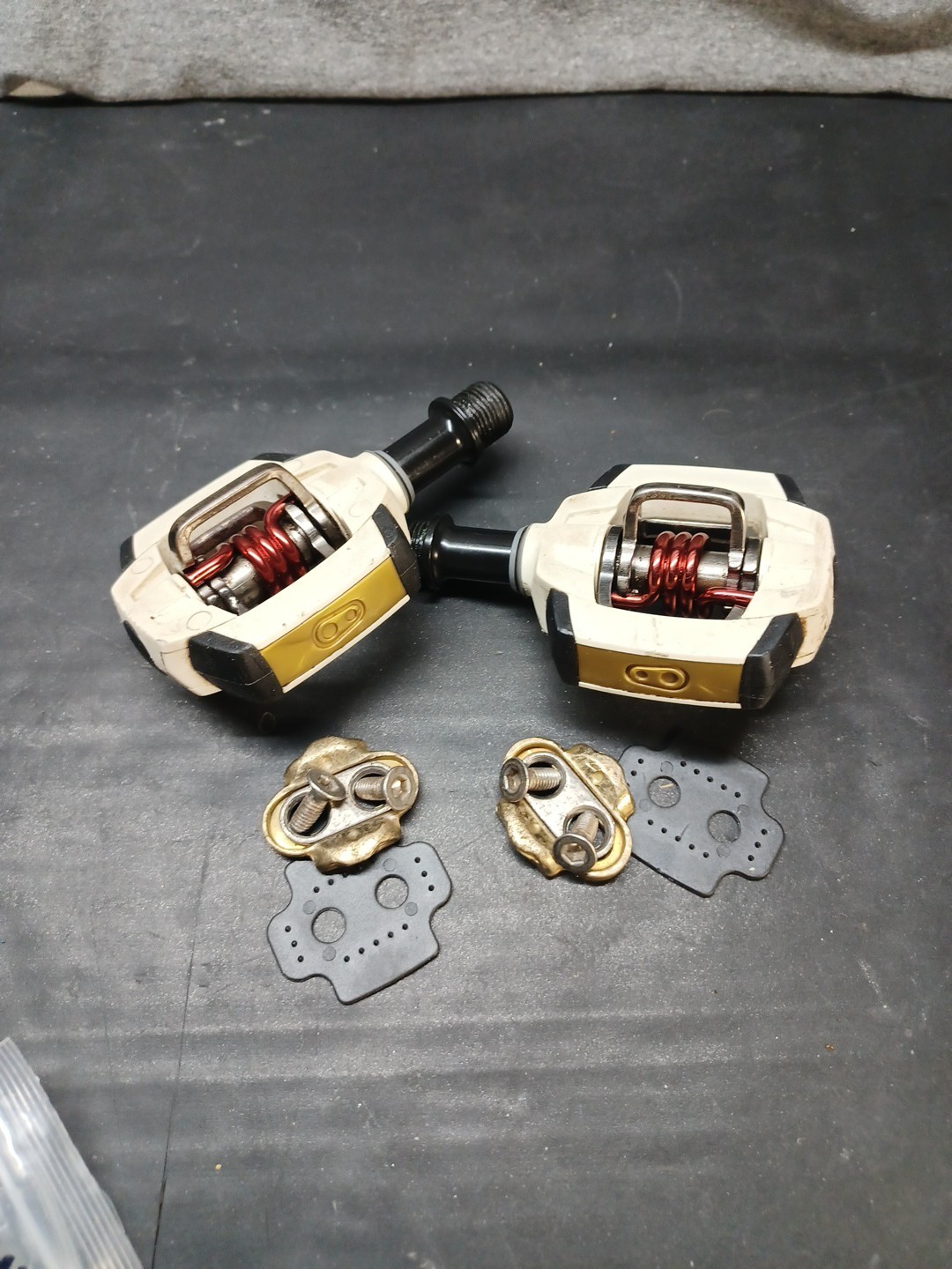 Crank Brothers Smarty Clipless MTB Gravel Pedals Rare White/Gold/Red w/Cleats