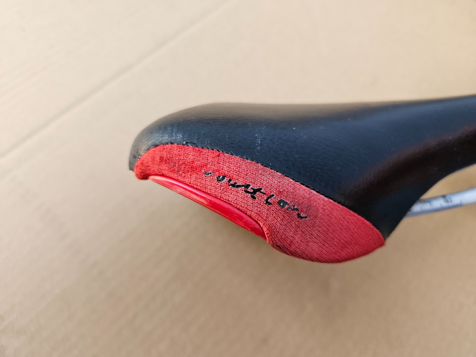Vintage Specialized Prolong Revolution Mountain Bike Saddle Manganese Rails