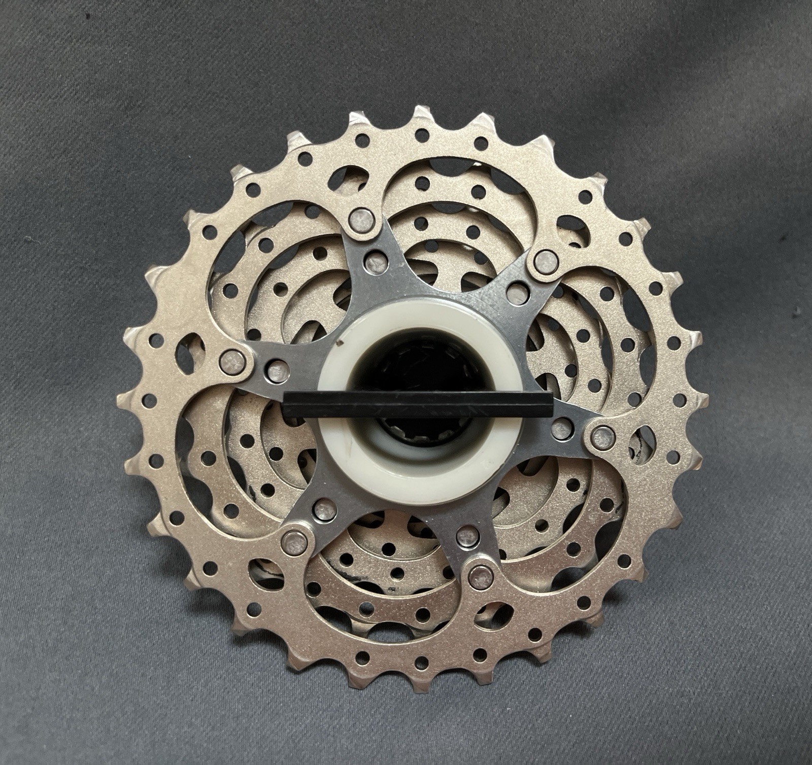 Shimano Ultegra CS-6700 Cassette Road / Gravel 10 Speed 11-28t 235g Silver