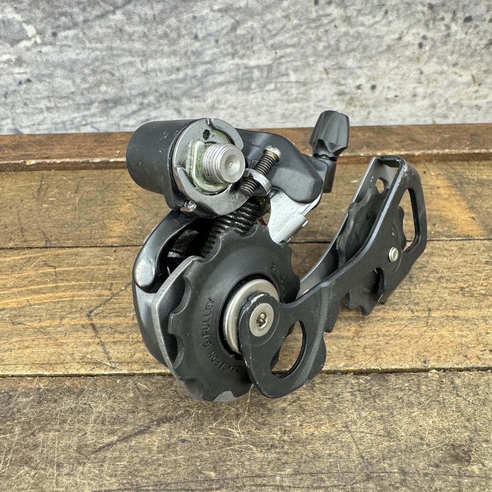 Shimano 105 RD-5700 Rear Derailleur 10 Speed Short Cage Road Black 227g Japan