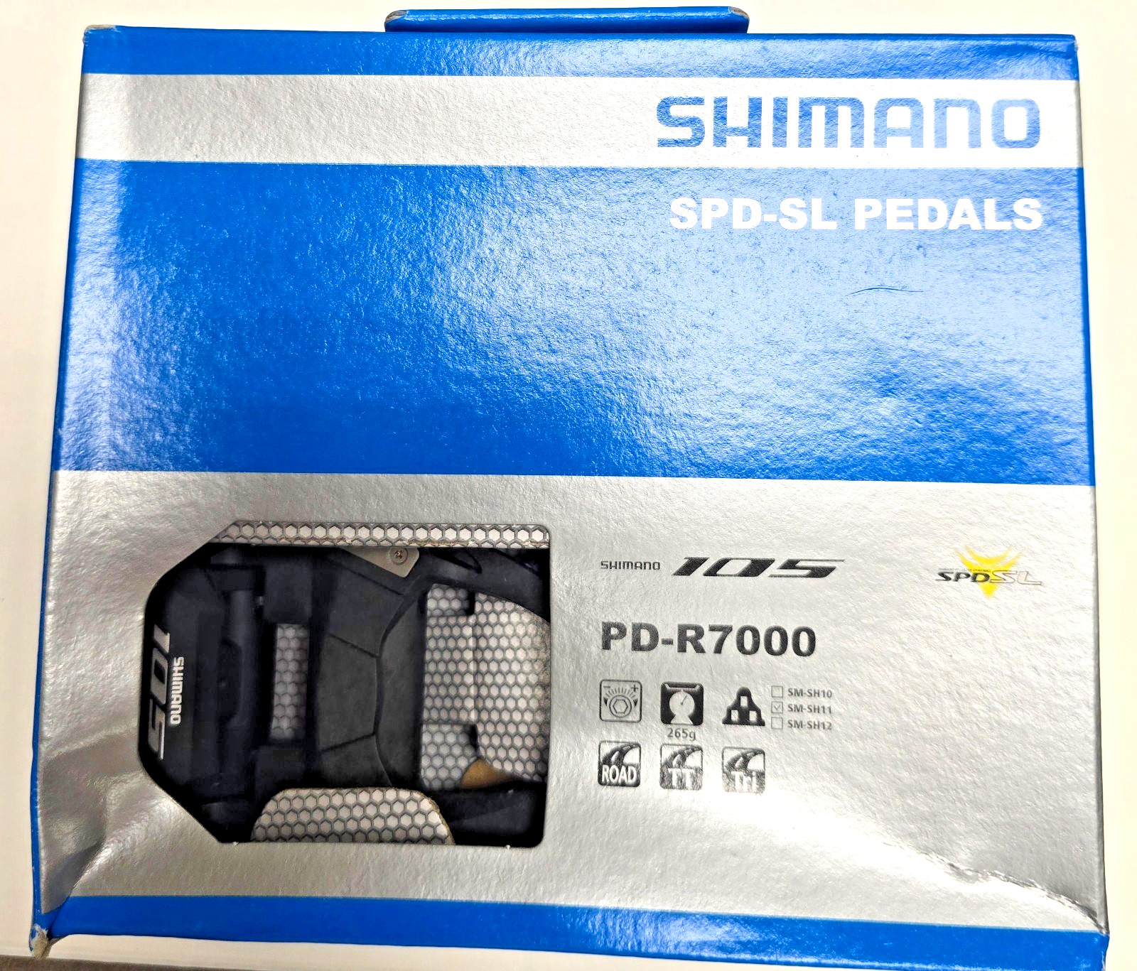 New Shimano 105 PD-R7000 SPD-SL road bike clipless pedal set.