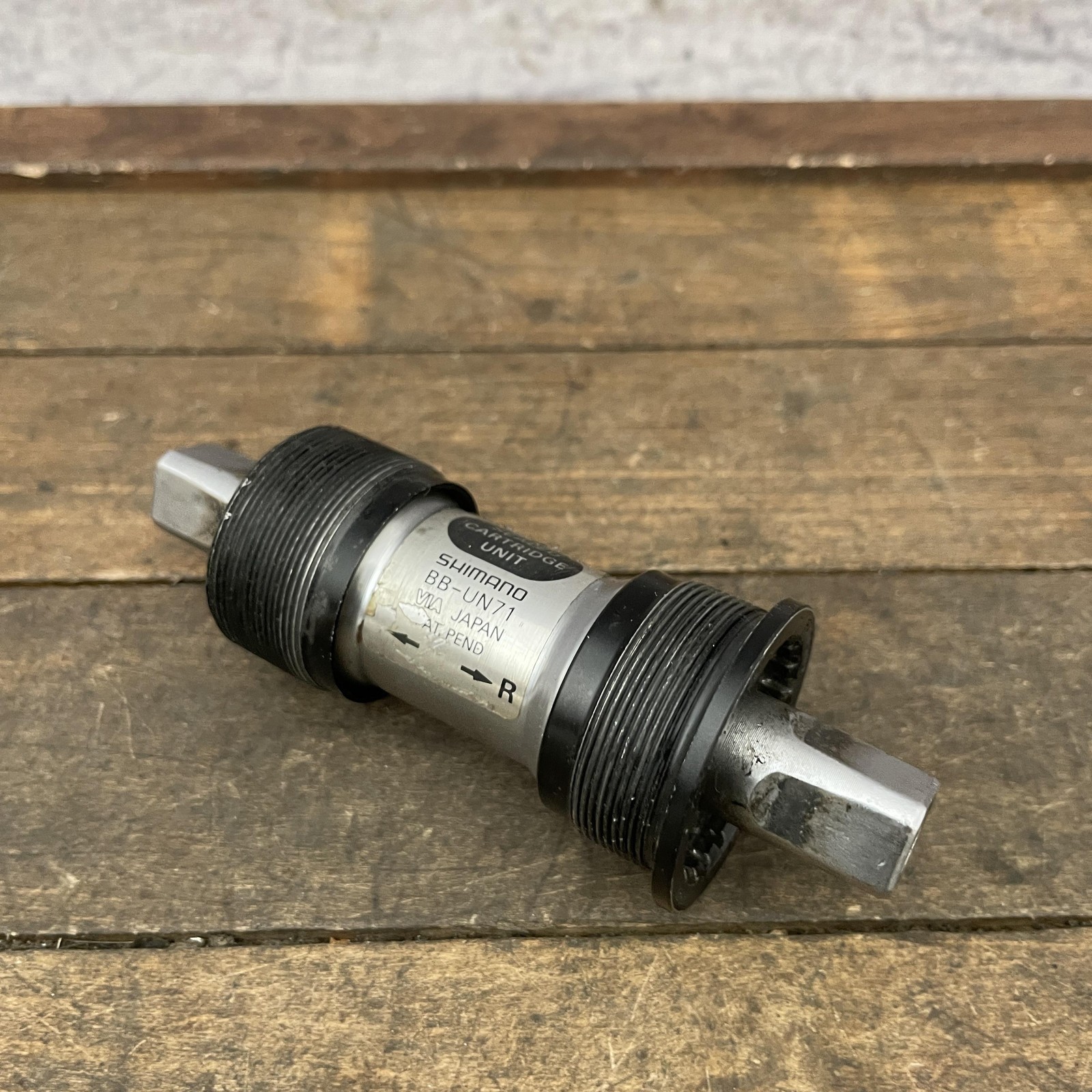 Shimano BB-UN71 Sealed Bottom Bracket 68mm BSA 115mm Deore Square Taper Japan