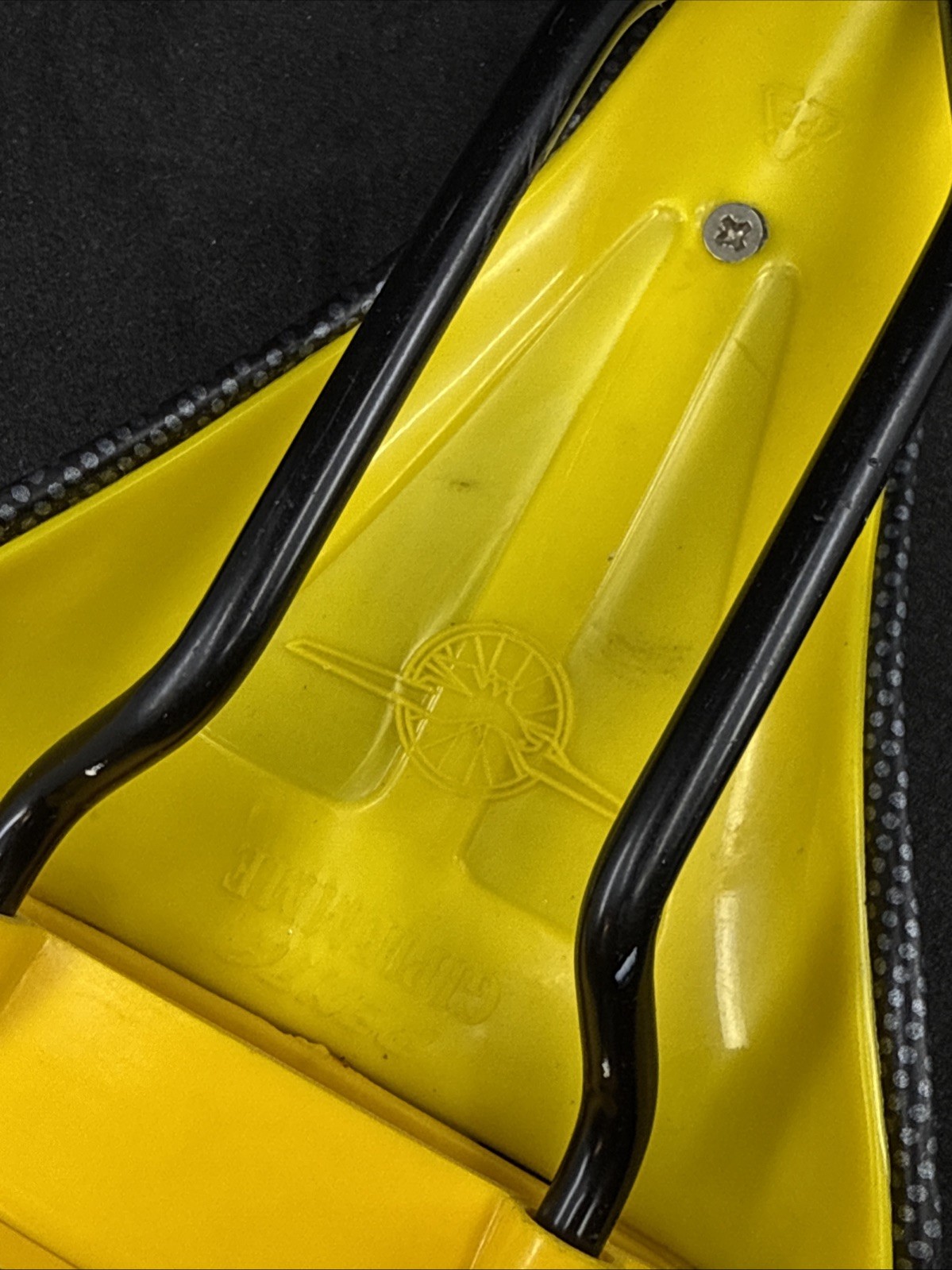 Gipiemme PENTA Saddle Black & Yellow Steel Rails 270mm x 140mm NEAR MINT