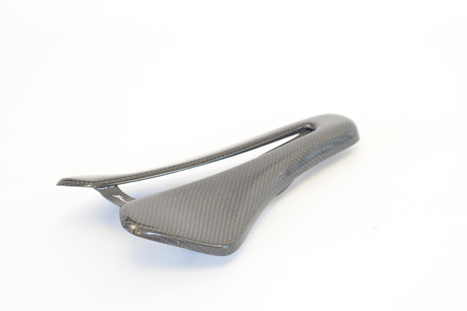 Berk Lupina Ultralight Saddle 72g carbon fixie track pista velodrome road grave