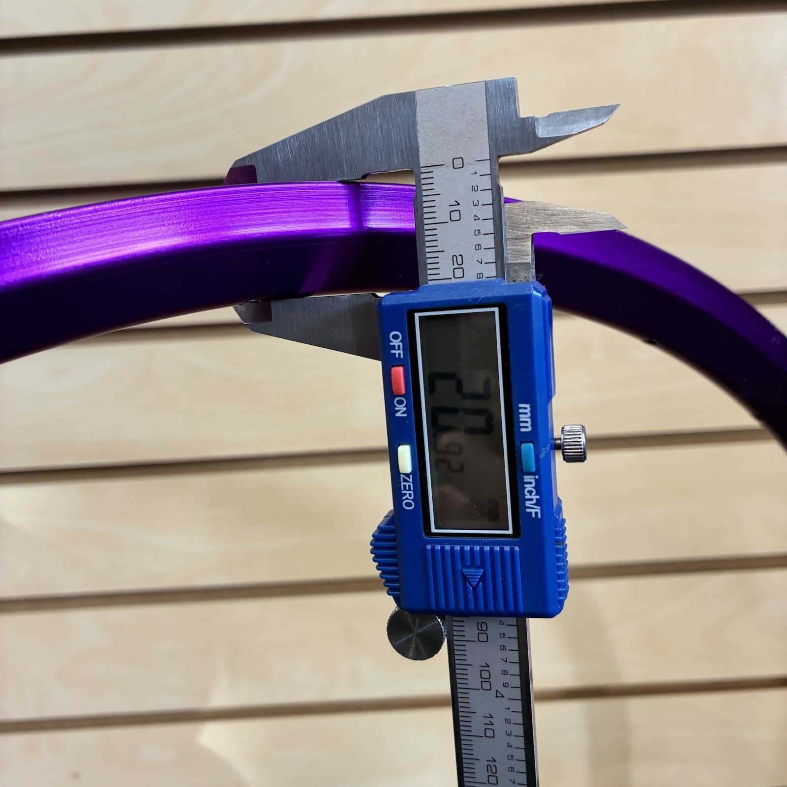 EXCELLENT! Vintage Velocity Aero Rim 3DV Purple 28H 26” Clincher Australia RARE!