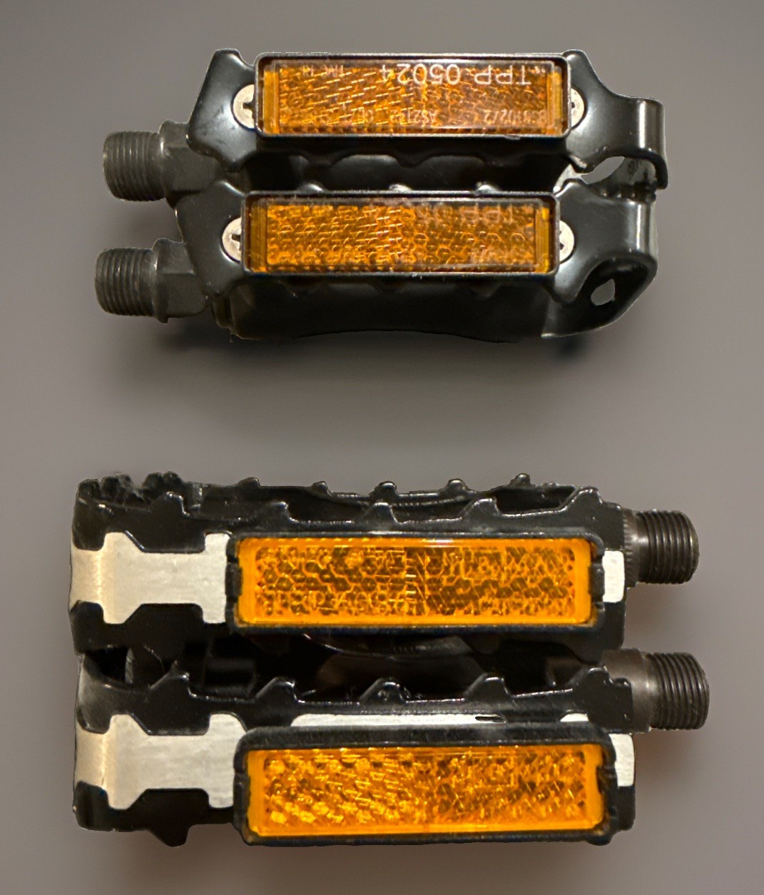 2 Pairs Wellgo Bicycle Bear-trap Pedals w/Reflectors New Takeoffs