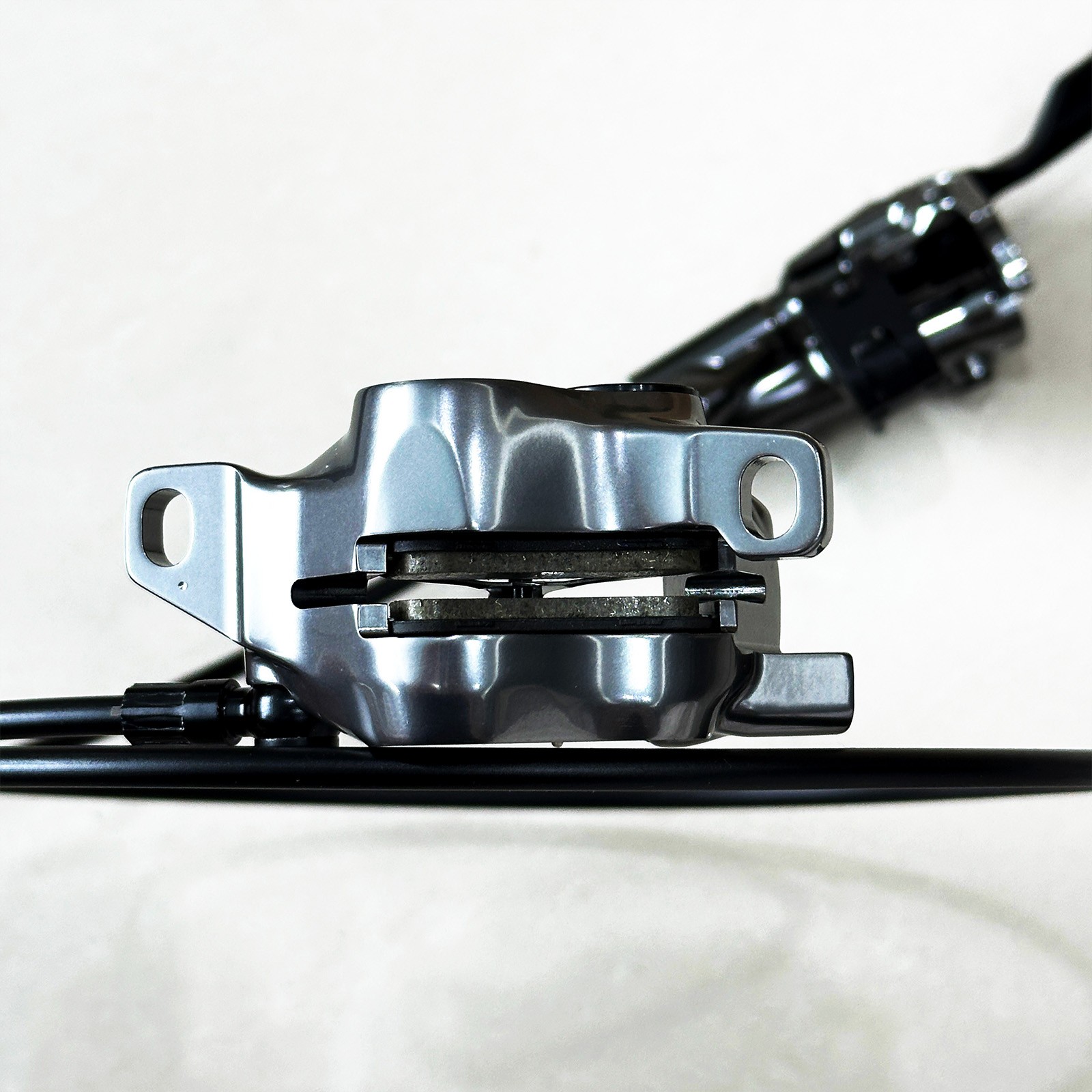 Shimano M9220 Hydraulic Disc Brake Set BL-M9220 Lever BR-M9220 Caliper MTB Bike
