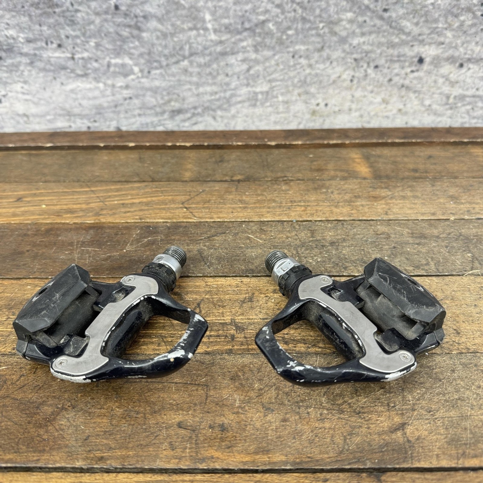 Shimano 105 SPD-SL PD-5700 Clipless Road Bike Pedals 9/16 Black 320g Pair