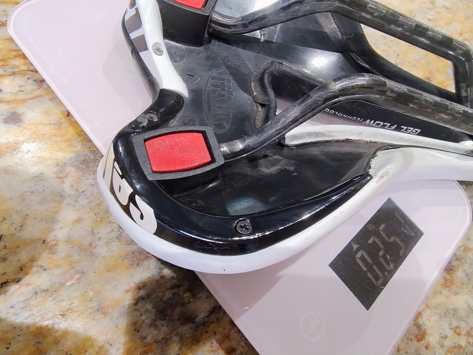 Selle Italia Turbomatic Team Edition Gel Flow bike saddle/seat. Carbon Rails