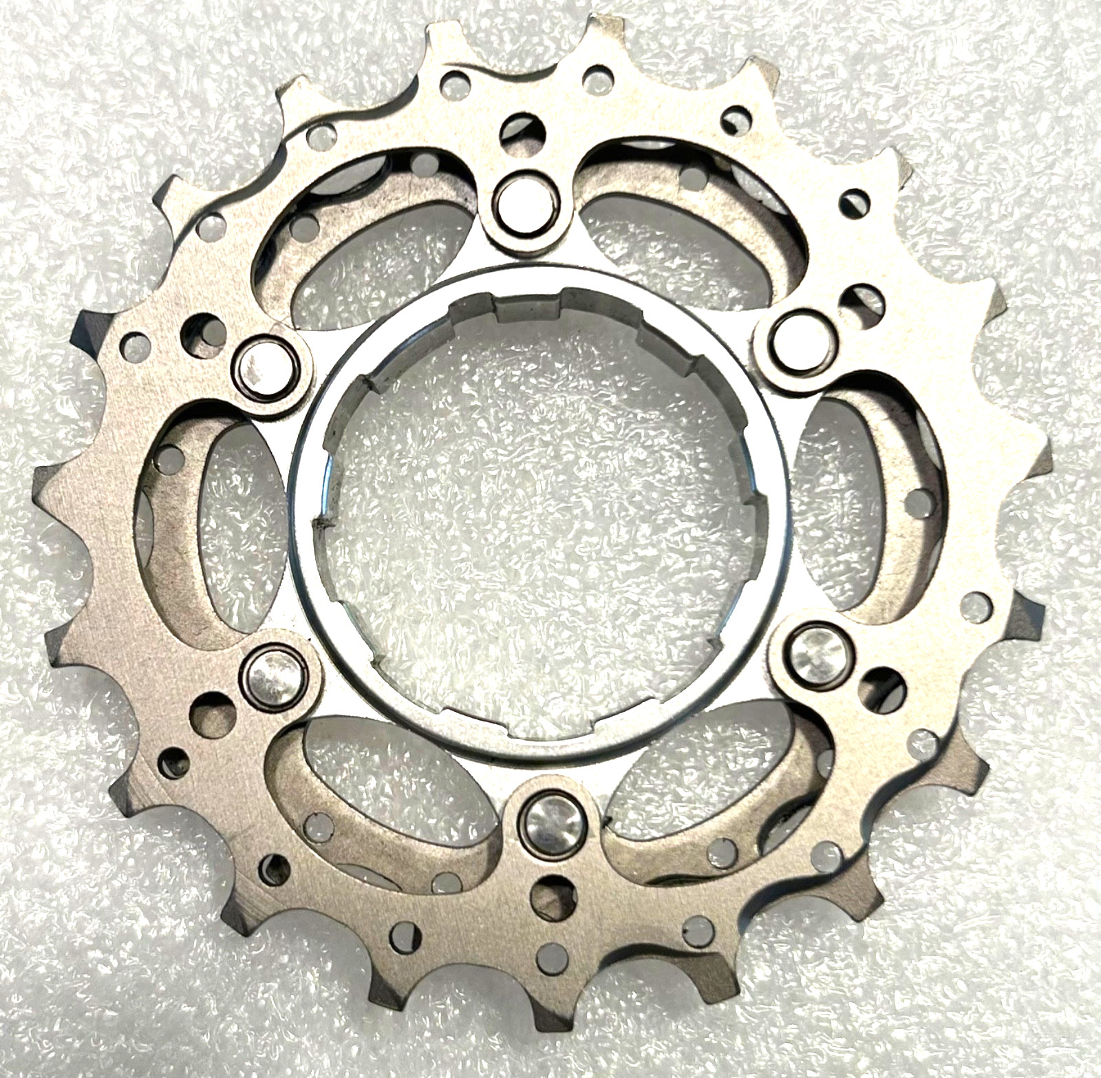 SHIMANO – DURA ACE – CSST SET – CS700 – 9 SPD. – 11 x 23T. – VINTAGE – USED
