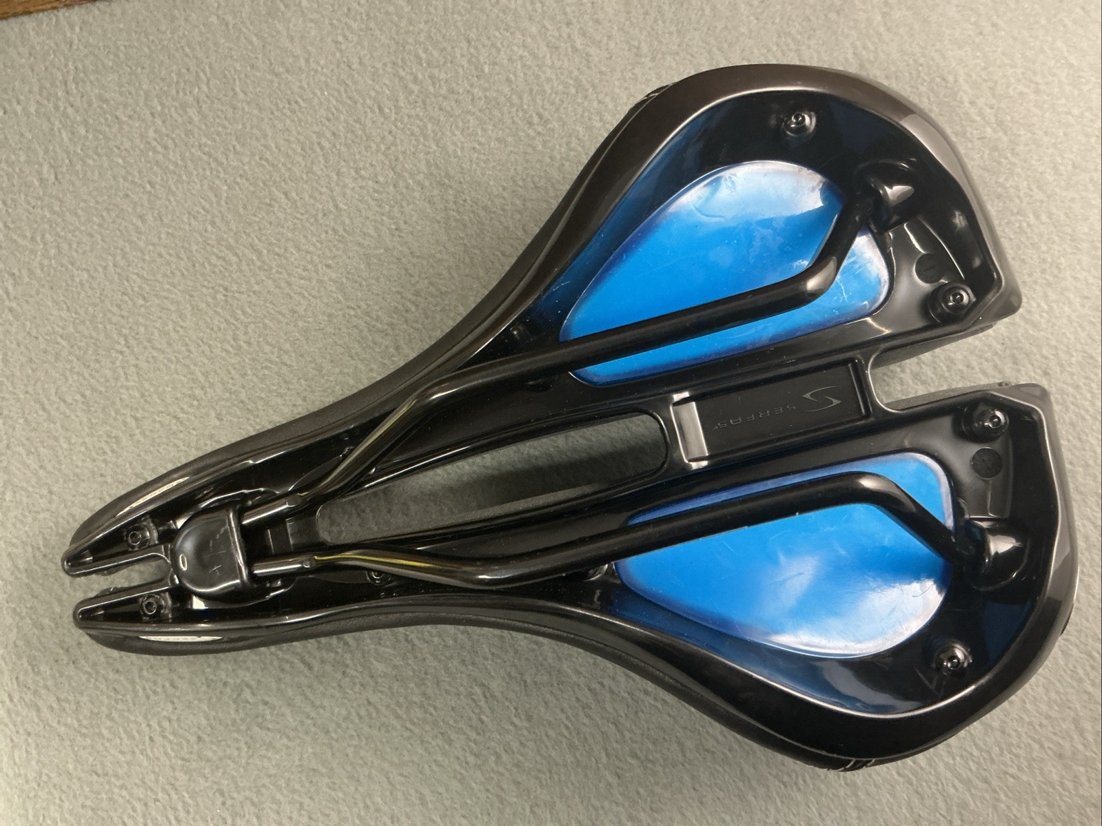 SERFAS RX-921V MEN’S RELAXED ROAD/MTB BIKE SEAT SADDLE 267mm X 171mm UNUSED