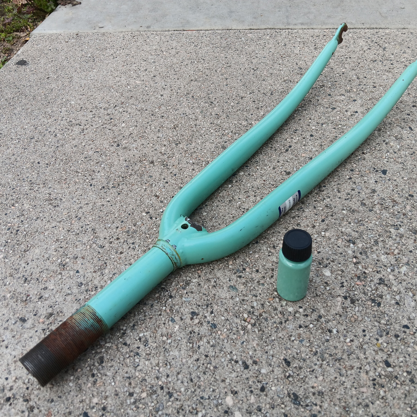 Vintage 1″ Bianchi Road Fork 27″ Wheel road bike Alfana Includes Touch-up Paint