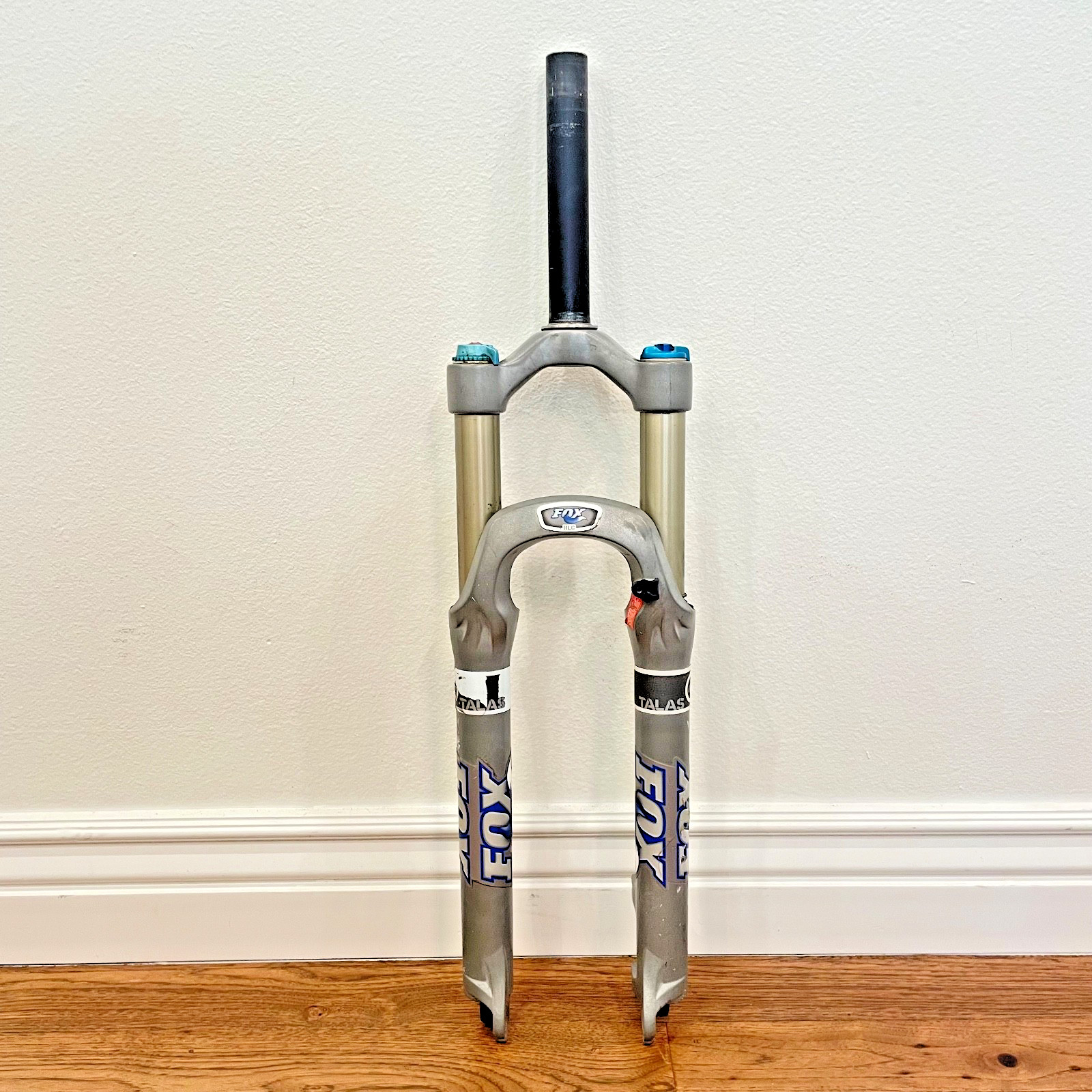 Fox Factory Talas 32 Fork 100-140mm Adjustable Travel 26” Disc 1 1/8″ Steerer