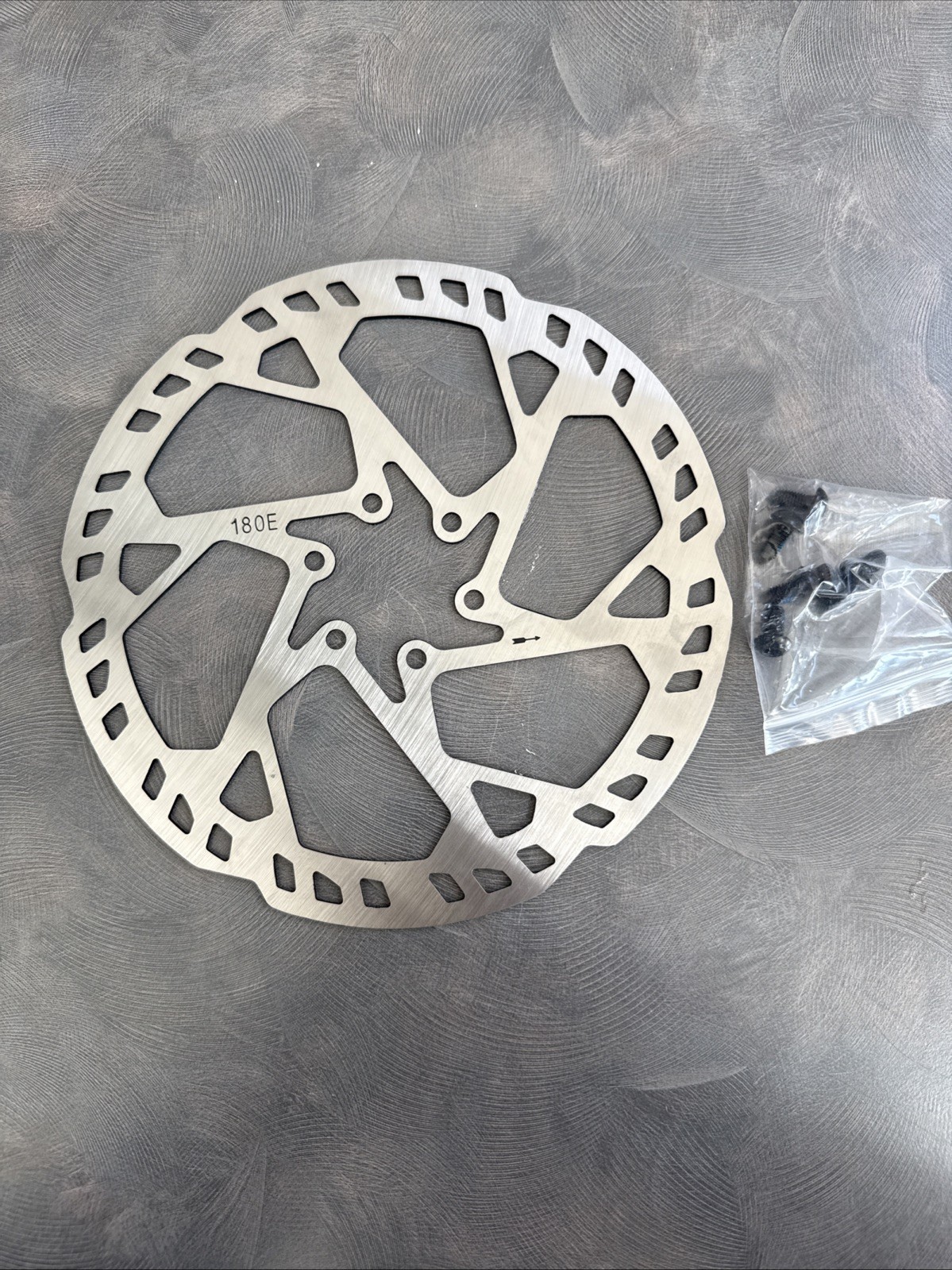180mm rotor 6 bolt . Open Box Unbranded