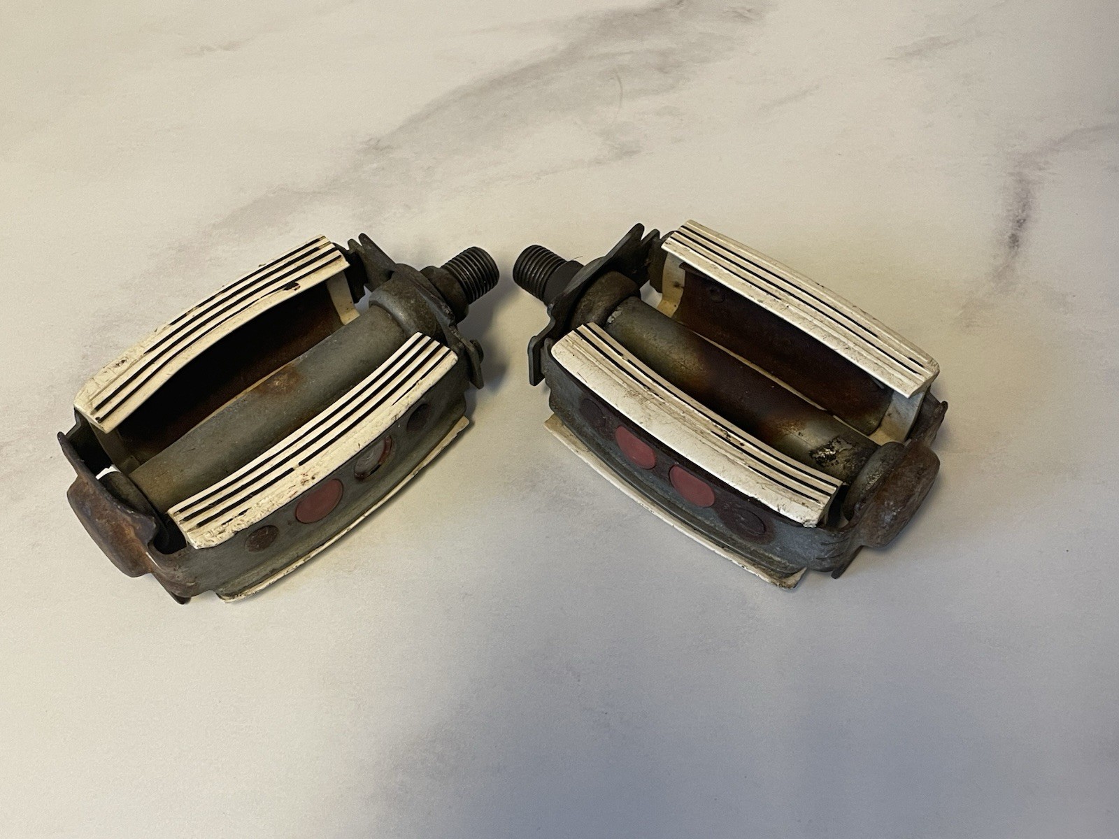 Vintage Black & White Bow Pedals 50’s 60’s Ladies Women’s Spaceliner Flightliner