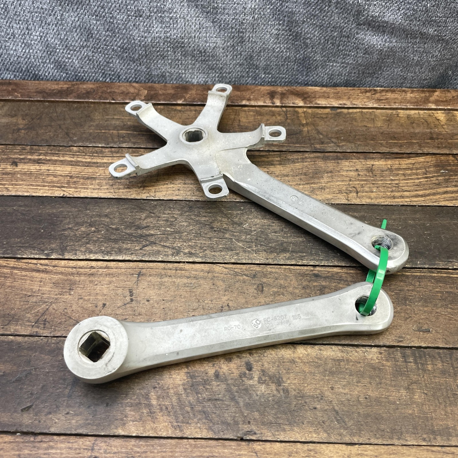 Vintage Shimano 600 FC-6207 Crankset 165mm 130 BCD Square Taper Arms Japan 80s