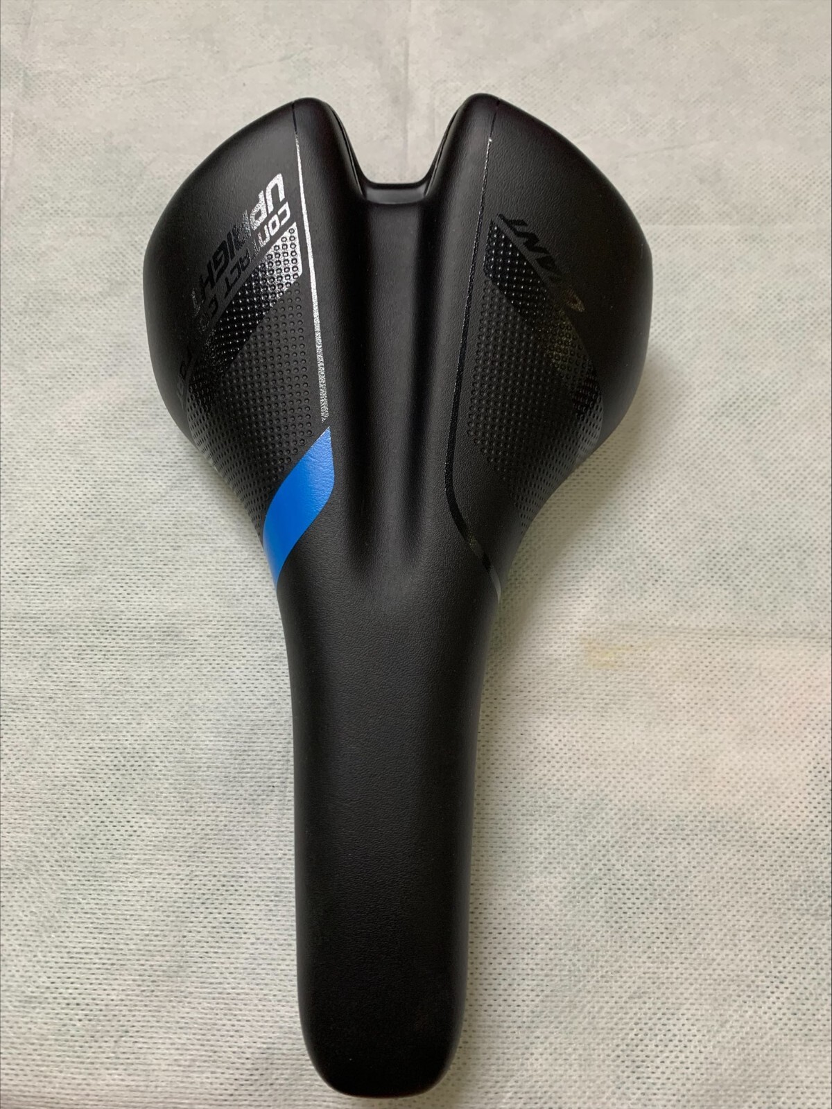 New Giant Contact Comfort Upright Saddle – Black