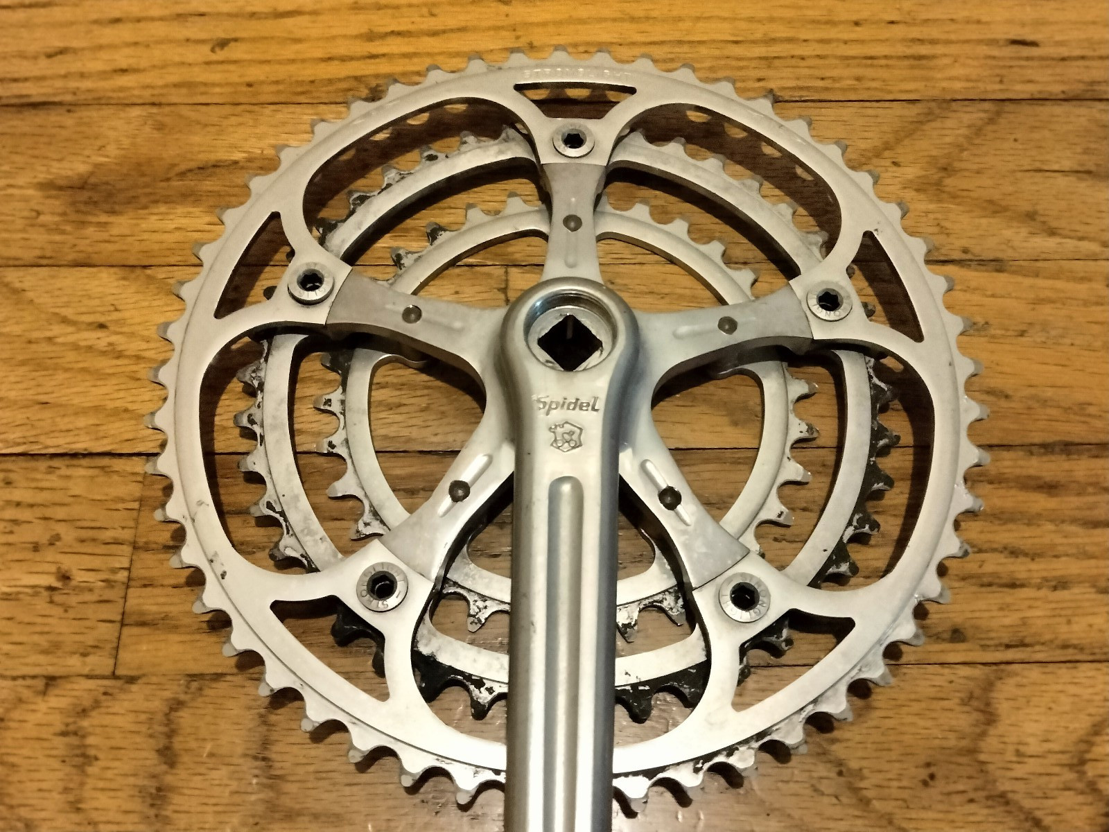 STRONGLIGHT 106 TRIPLE CRANKSET SPIDEL BRANDED 170MM VINTAGE