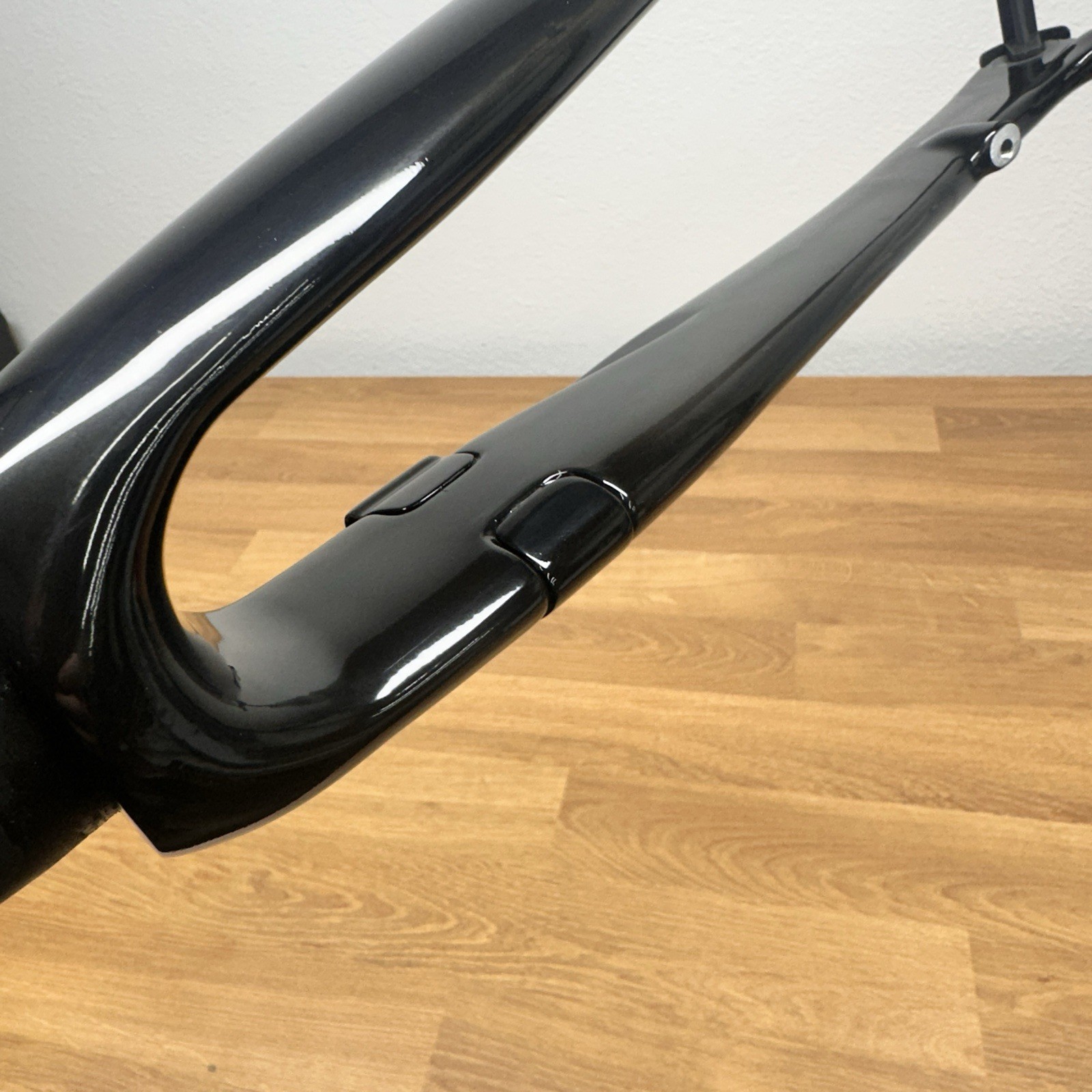 ENVE Road Fork 2.0 Disc 1 1/2 Taper Quick Release 43r RTP – NEW