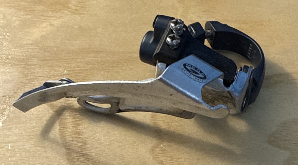 Vintage Shimano Deore LX FD-M570 Front Derailleur 31.8 mm Top Pull Mega 9 C6