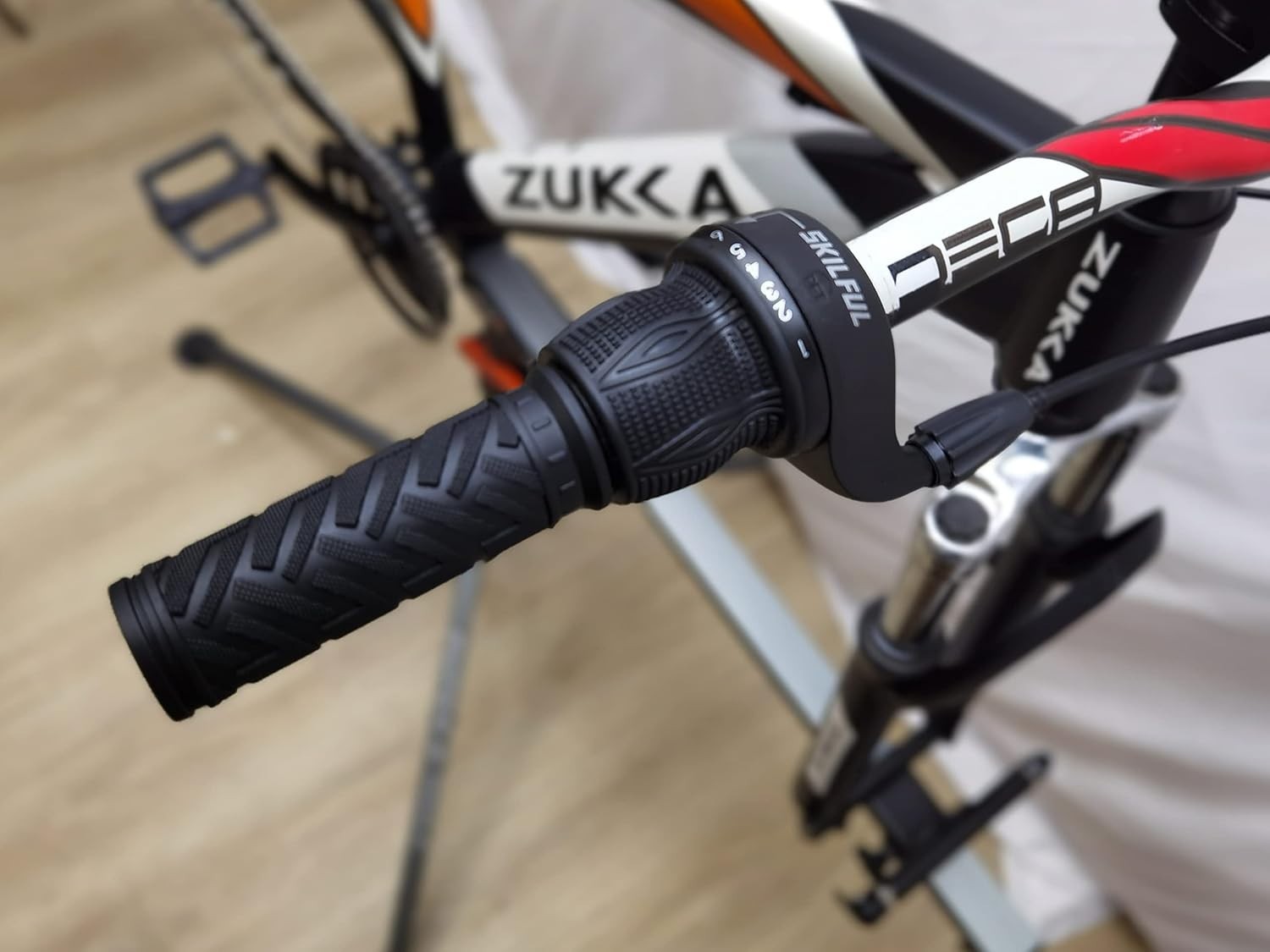Bicycle 21 Speed Twist Shifter Lever 3 x 7 Speed Grip Shift Left and Right Shift
