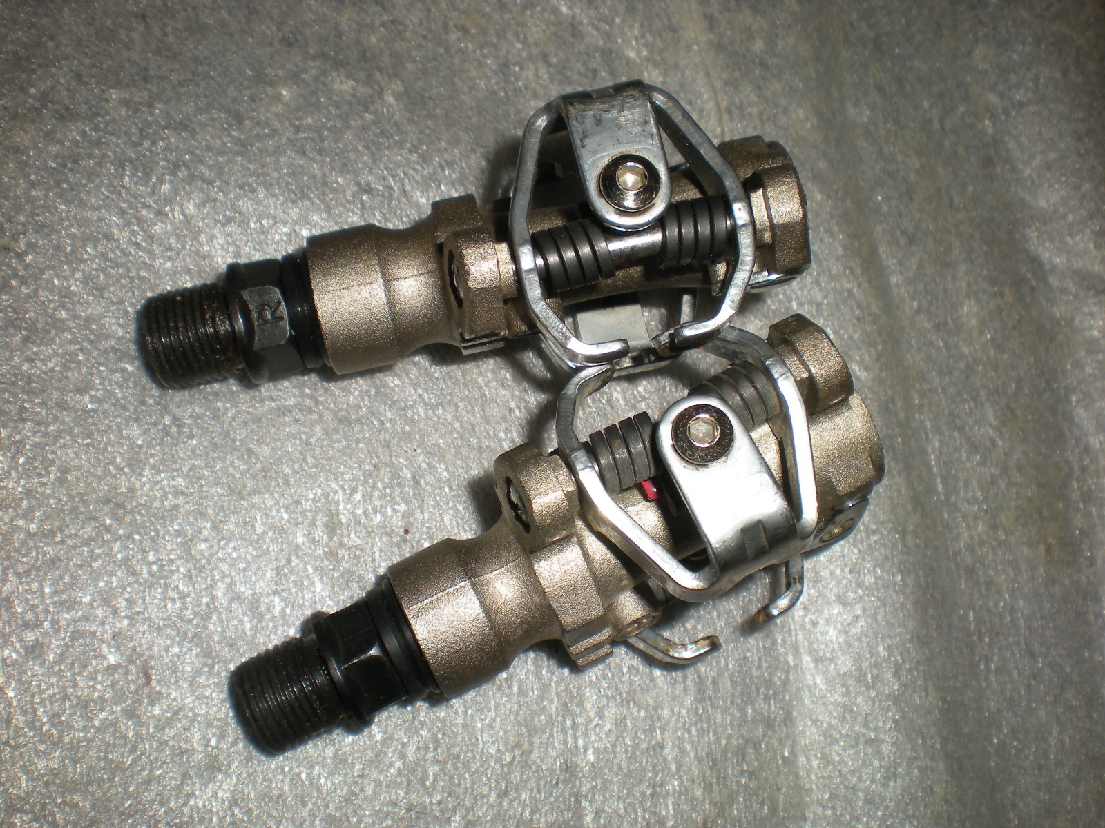UNBRANDED Bike Clipless Pedals (Wellgo WAM-M919 STYLE)