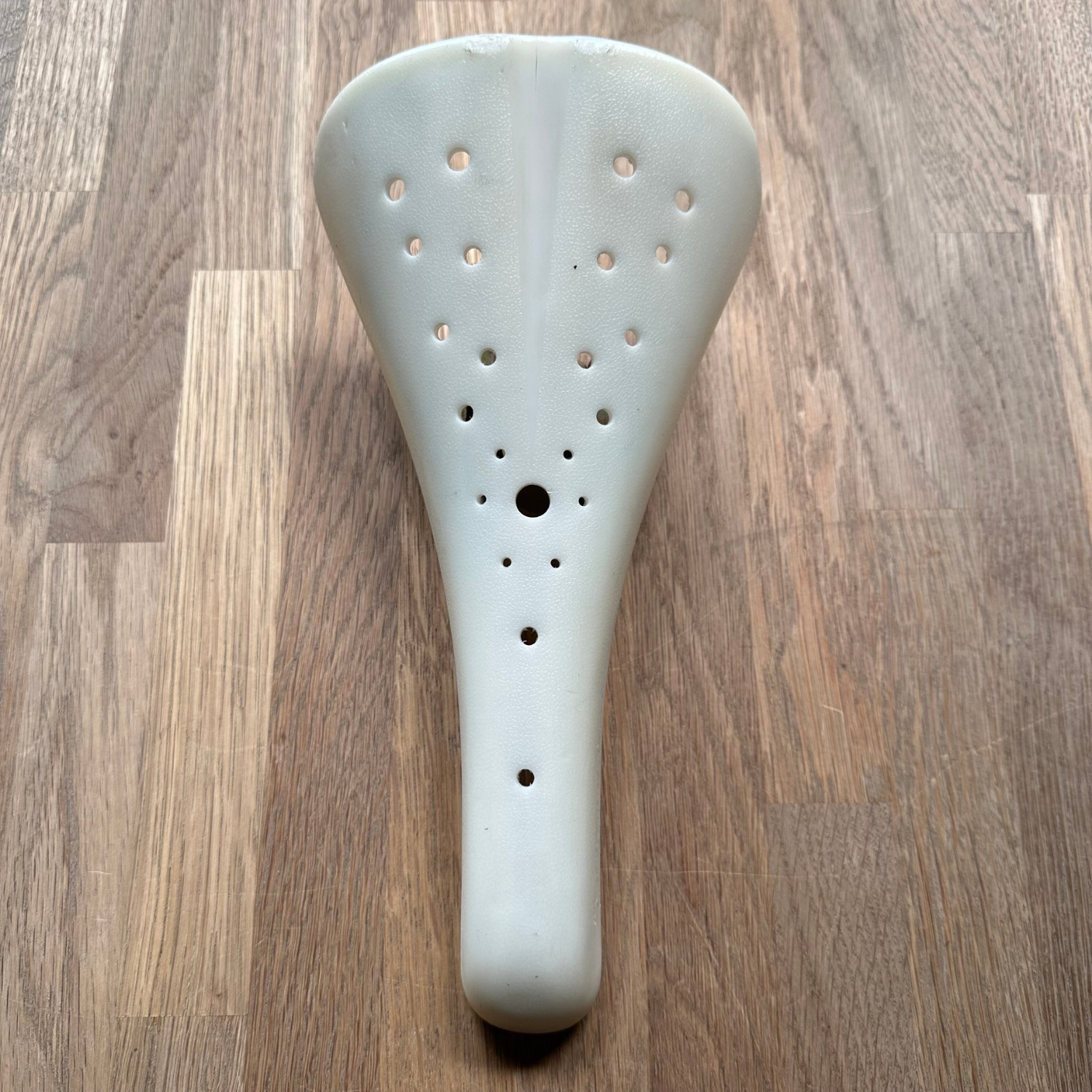Viscount Dominator Seat 2166 CRACK BMX Old School Freestyle White Taiwan