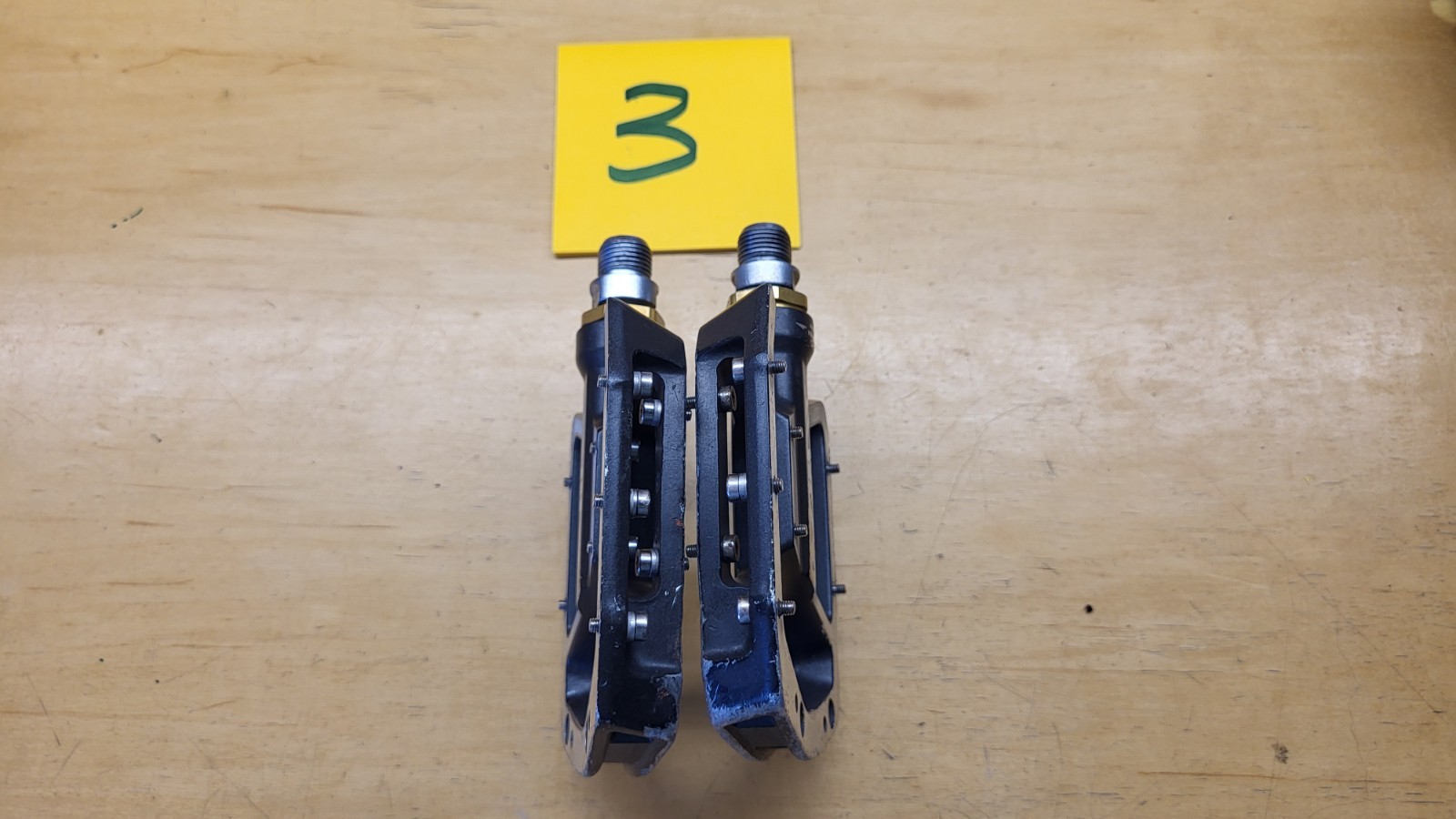 Shimano Saint PD-MX80 Flat Pedals – Platform MTB / Downhill / BMX Pedals Set 3