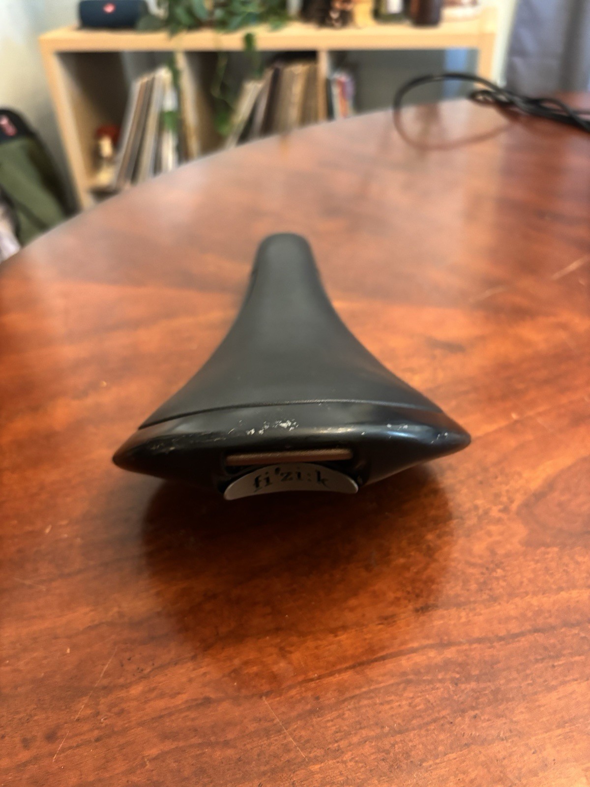 Fizik Kurve Bicycle Saddle Carbon Fiber Leather Black
