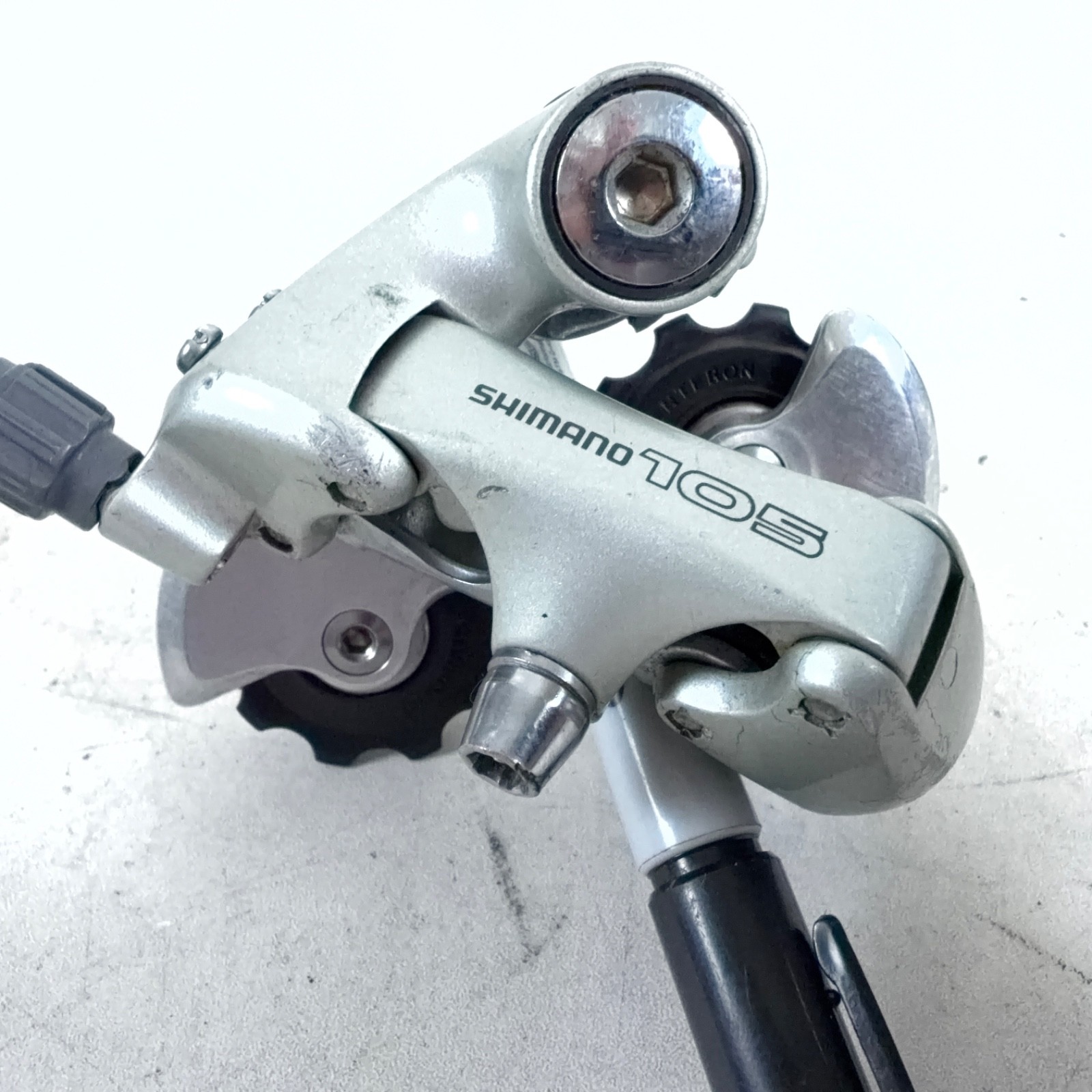 Vintage Shimano 105 Rear Derailleur RD-1056 Short Cage for 8 Speed Double