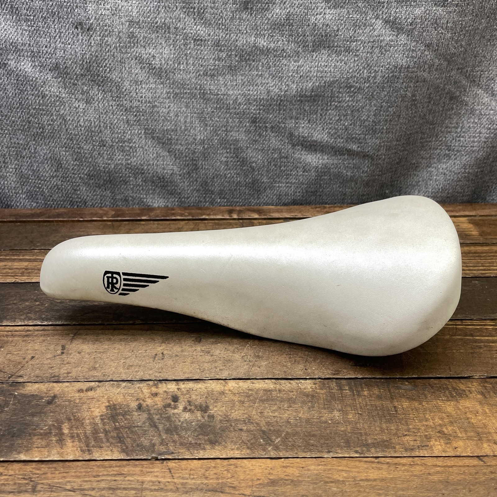 Vintage Ritchey Logic Saddle White 90s MTB Seat TR Tom Ritchey Mountain