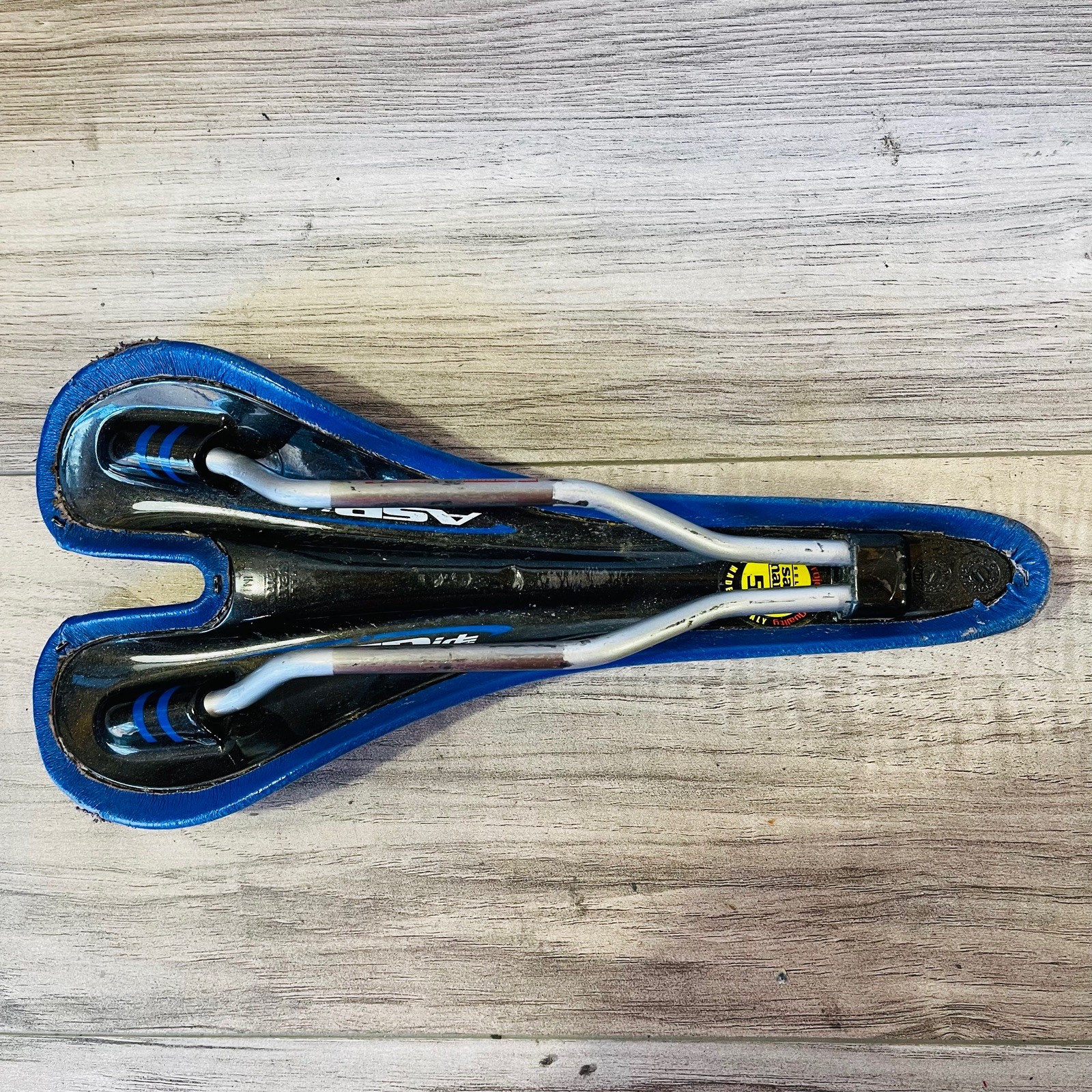 USPS Trek Selle San Marco ASPide Titanium Rail Saddle Embroidered Blue Leather