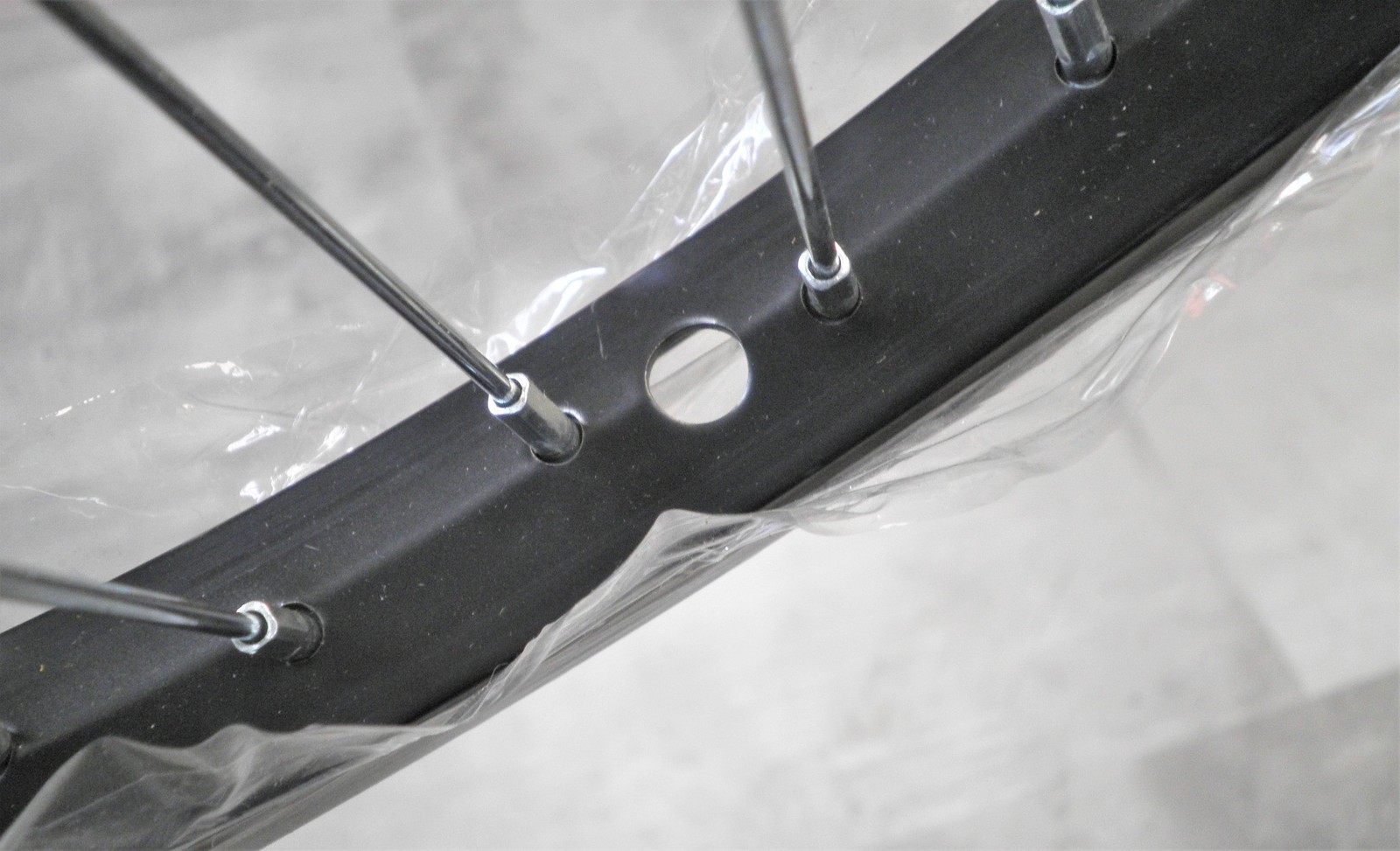 20″ X 1.5/1.75 FRONT BLACK 10MM AXLE BMX BICYCLE RIM/HUB FW200361