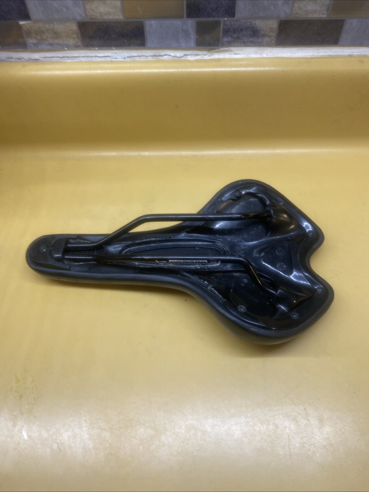 Black EVO 270mm X 160mm Steel Rail Saddle