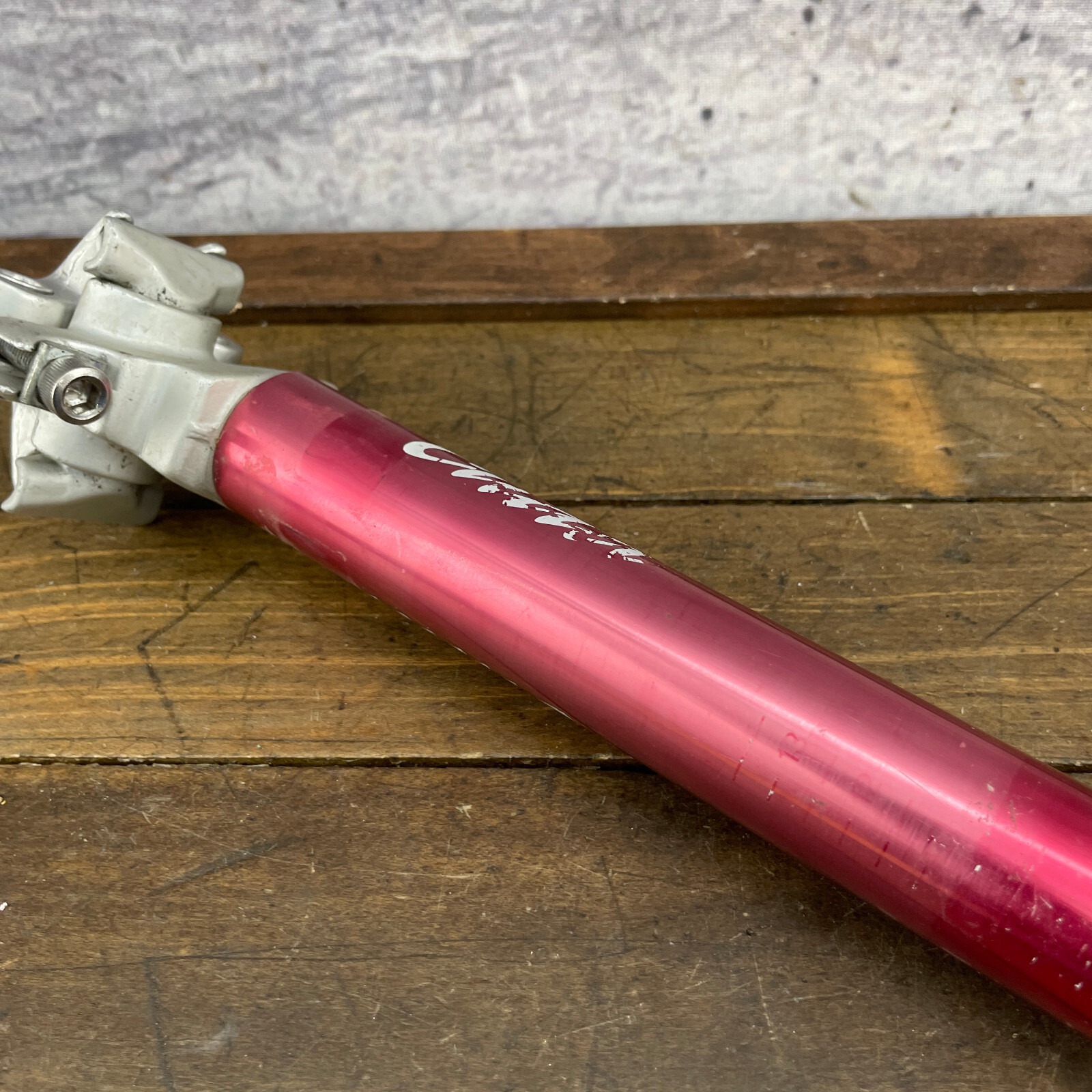 Vintage Cuda Seatpost 27.2 mm Red Barracuda 2 Bolt 350 mm Vintage 90s MTB Faded