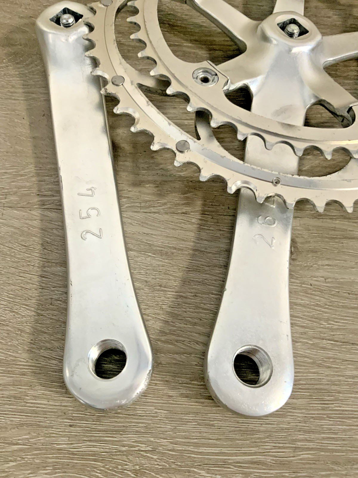CAMPAGNOLO VELOCE CRANKSET DOUBLE 172.5 MM ARMS 53-39 TOOTH 9 OR 10 SPEED