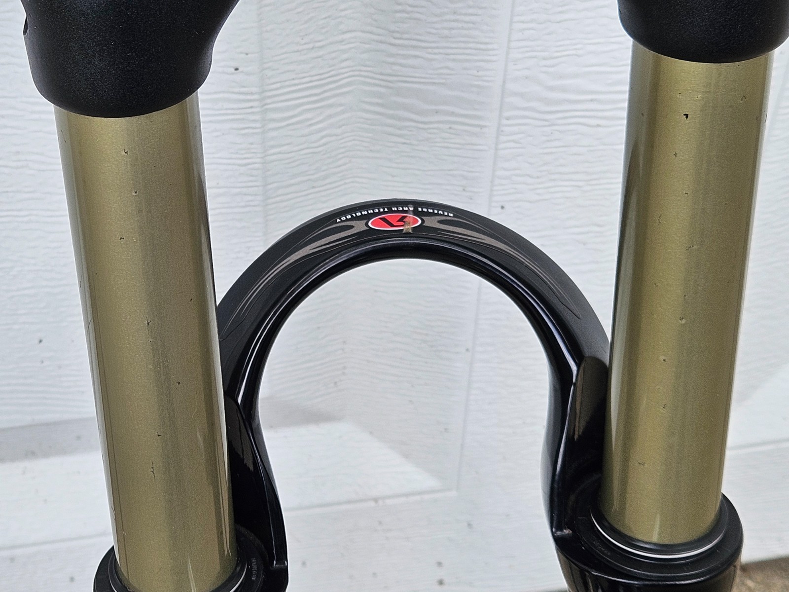 Vintage Manitou Black Elite 26″ Fork, 1-1/8″ Threadless 90-120 Adj Travel, VGC!