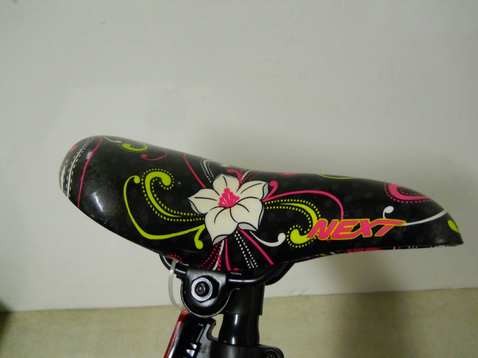 Next Flower Pattern Bicycle Seat Black Yellow White Pink Lilies Bar Reflector