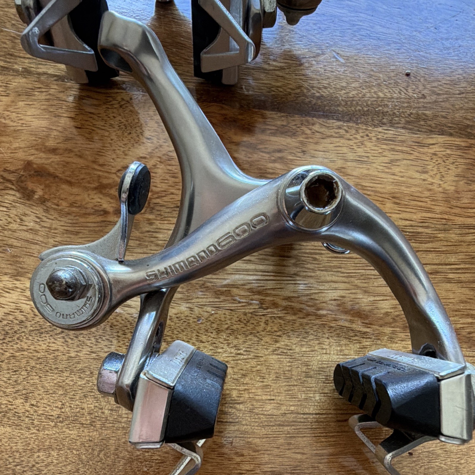 Vintage Shimano 600 BR-6207 Caliper Brake set. Great condition. Pair.