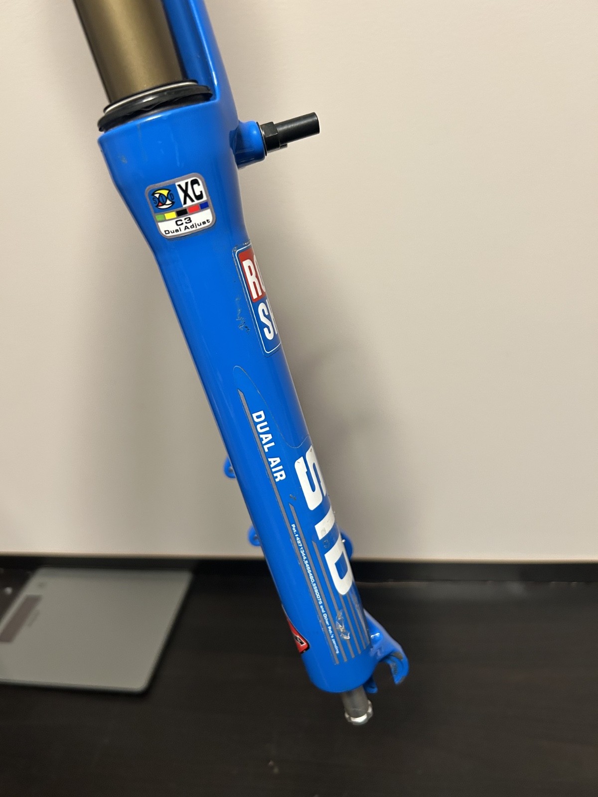 Rock Shox SID XC Dual Air/26″ 1 1/8 Threadless 63mm Travel DSC/V-Br QR 9mm Blue