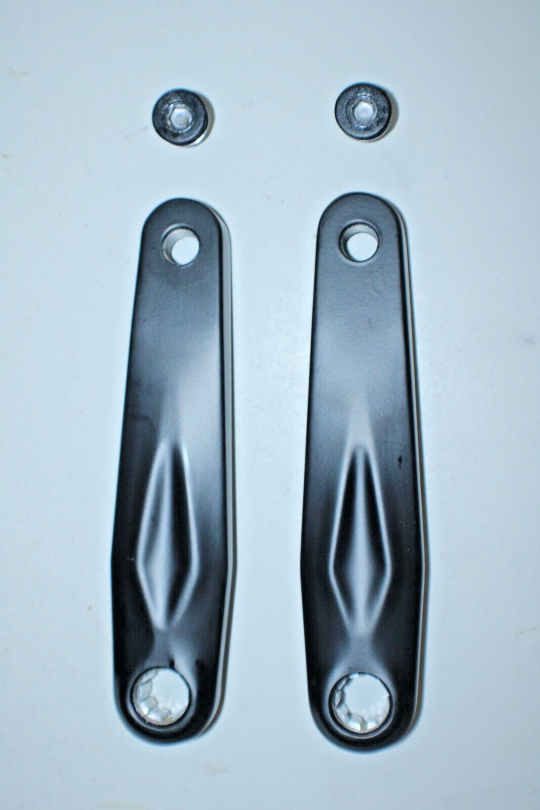 E-bike ISIS Crank Set 175mm Black SR Suntour CCC211 Bosch Drive Free Shipping :)