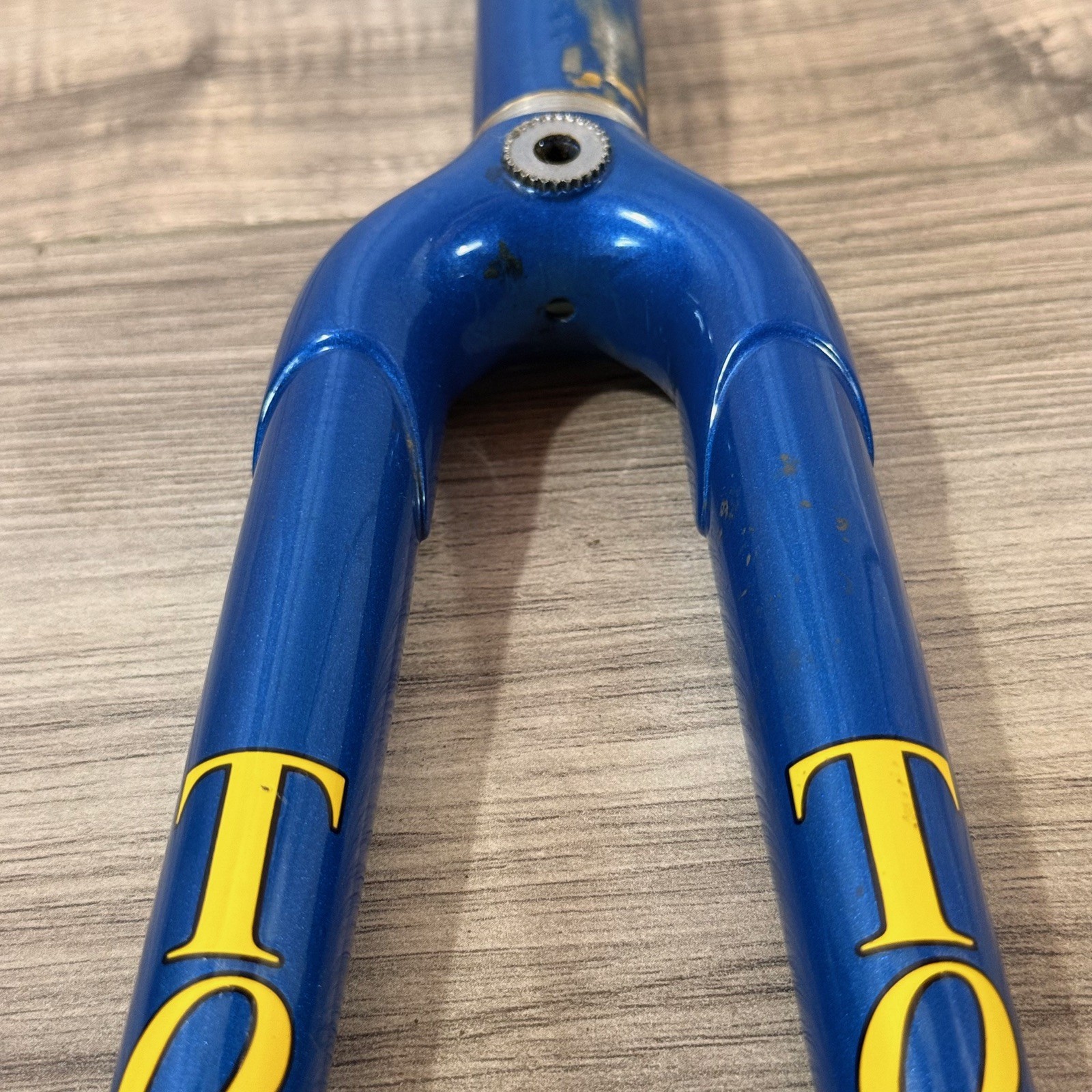 Torelli 700c Road Fork 1-inch Threaded 132mm Blue