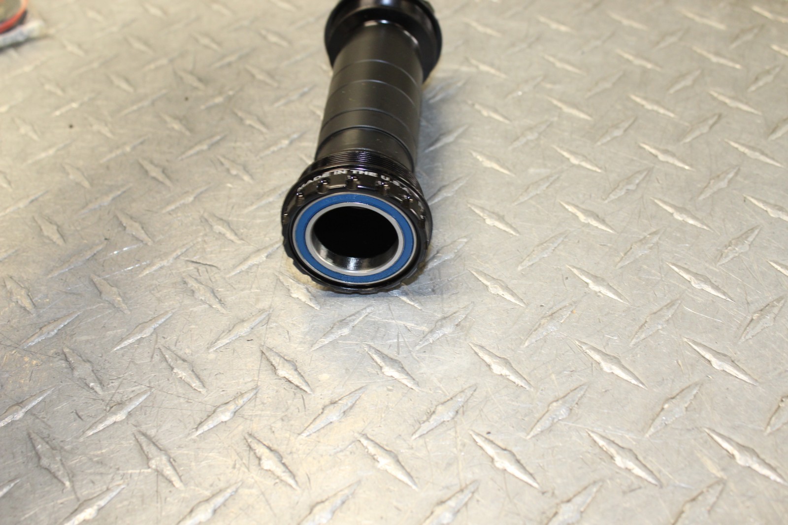 T47 Outboard ABEC-3 Threaded Cups T47 68-100mm 28.99mm T47-OUT-29MM