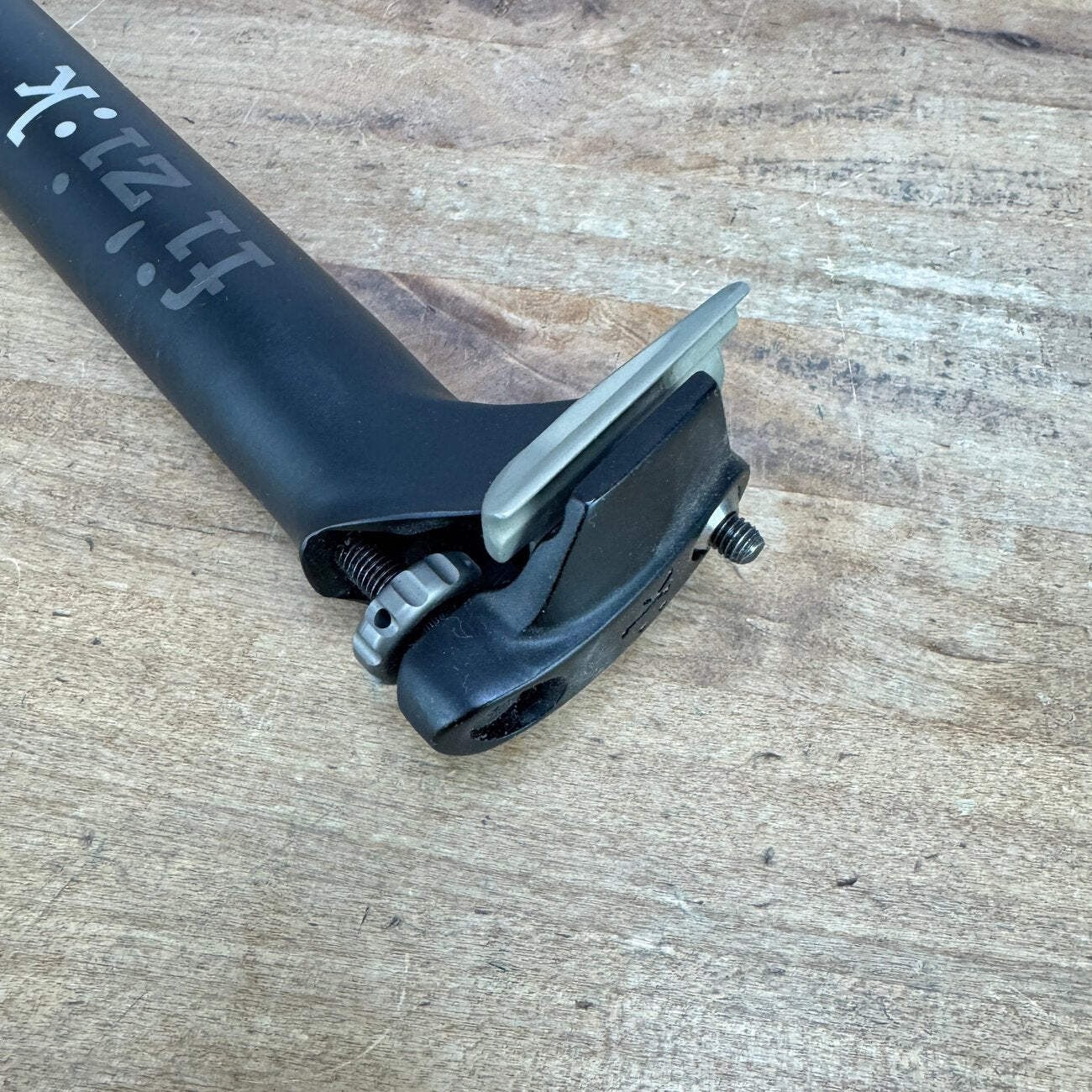 Low Mile! Fizik Cyrano Alloy 31.6 x 330mm 15mm Setback Bike Seatpost 283g